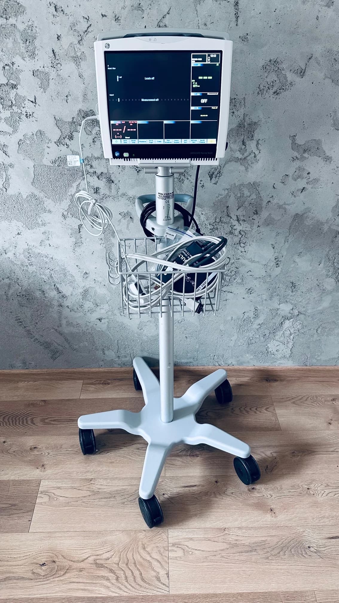 GE Carescape B450 EKG monitor