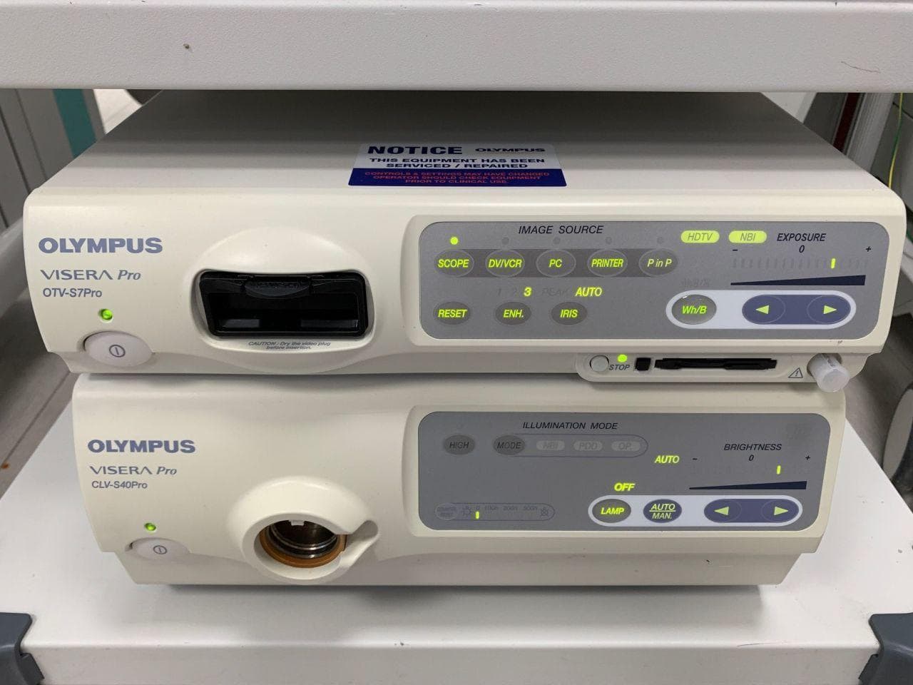 OLYMPUS CLV-S40Pro Endoscope light source