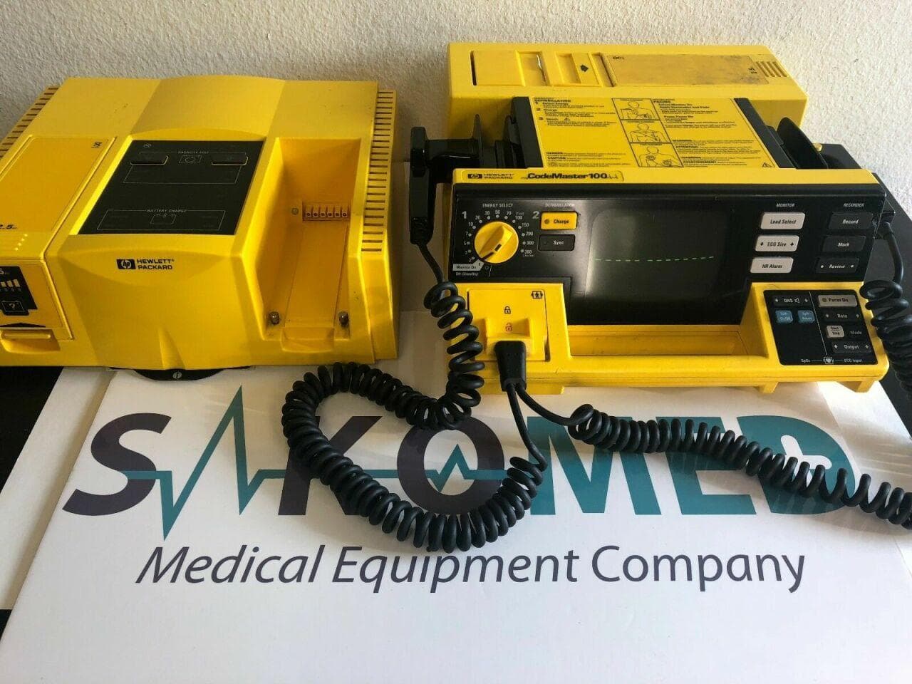 HEWLETT PACKARD CodeMaster 100 Defibrillator