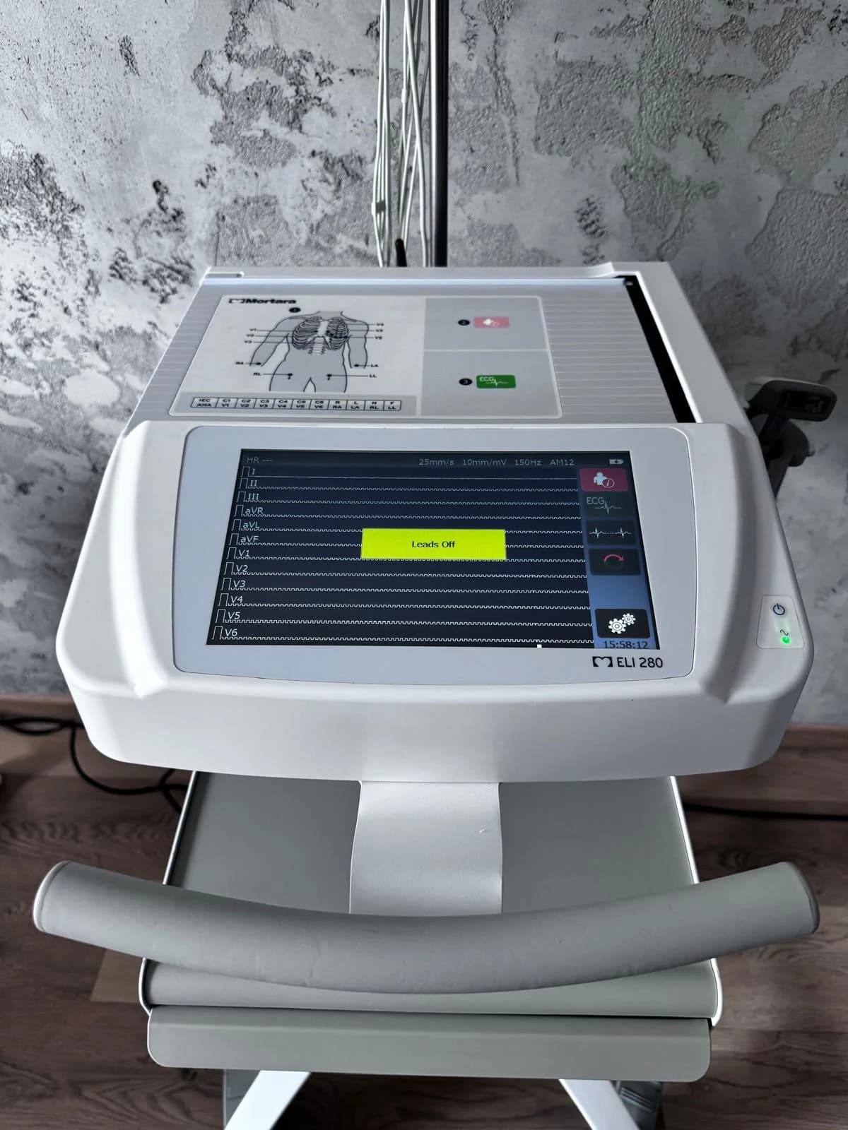 MORTARA ELI 280 EKG Machine