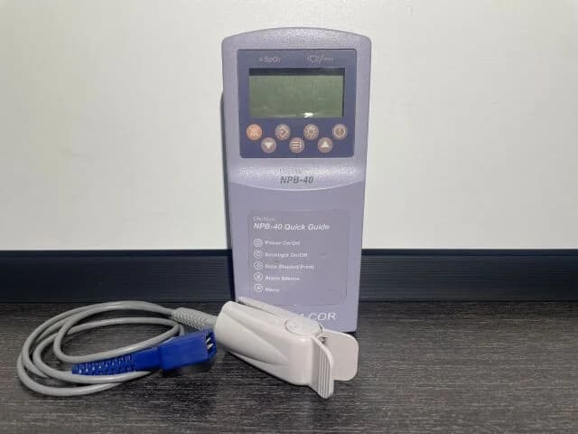 NELLCOR NPB-40 Pulse oximeter