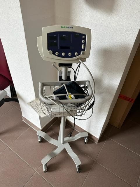 WELCH ALLYN 300 series Vital signs monitor