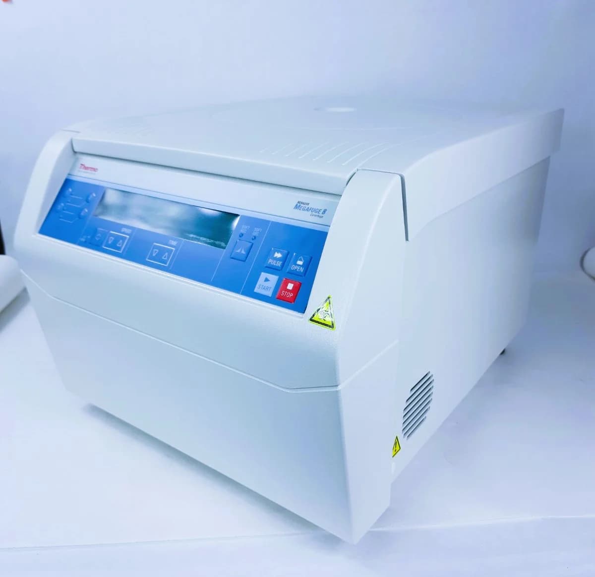 THERMO FISHER SCIENTIFIC Megafuge 8 Laboratory centrifuge