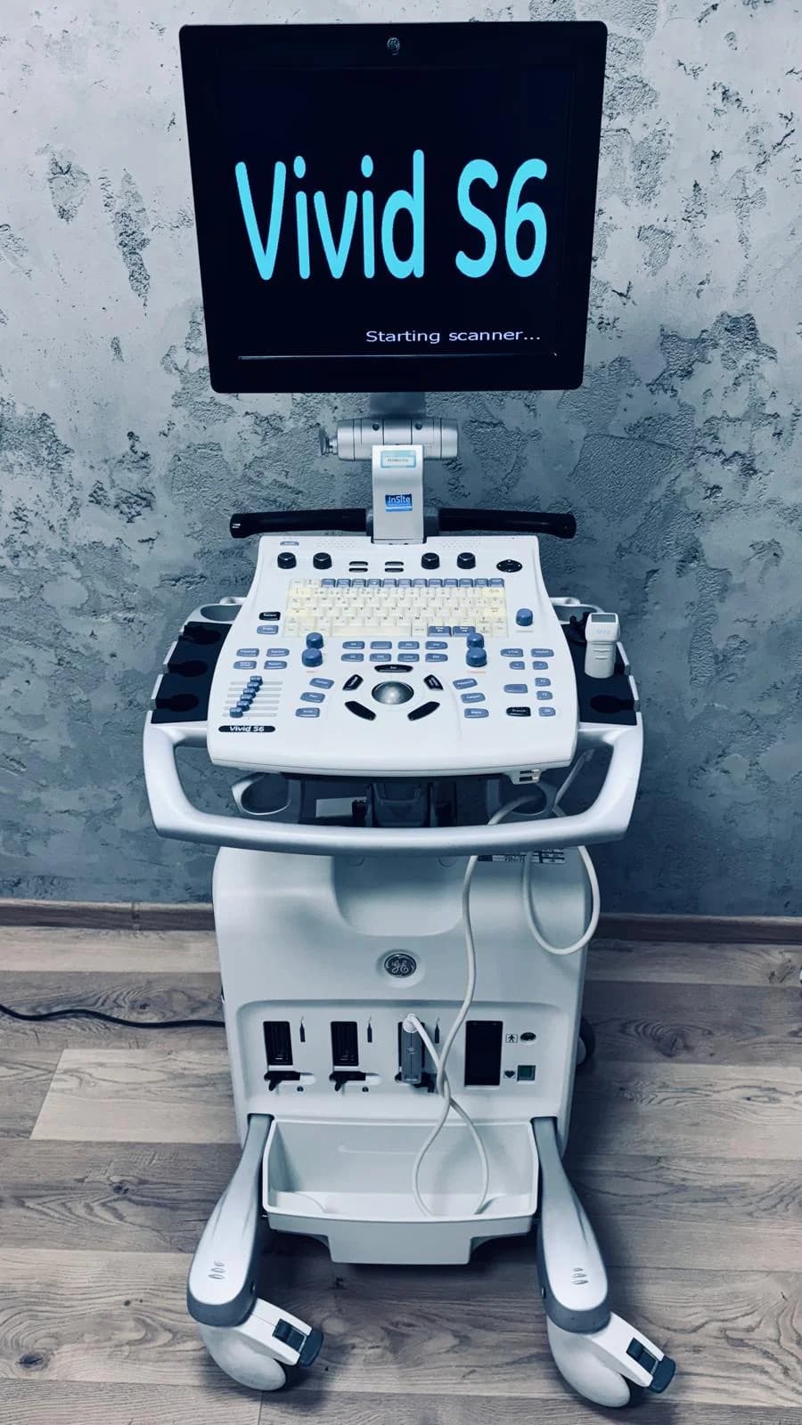 GE Vivid S6 Ultrasound Machine