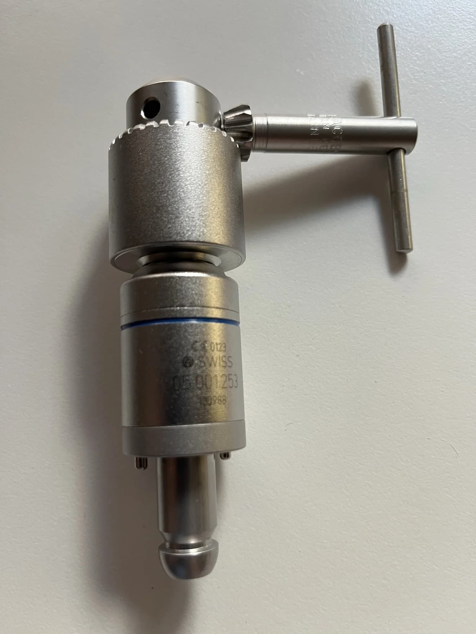 SYNTHES 05.001.253 Surgical Instrument