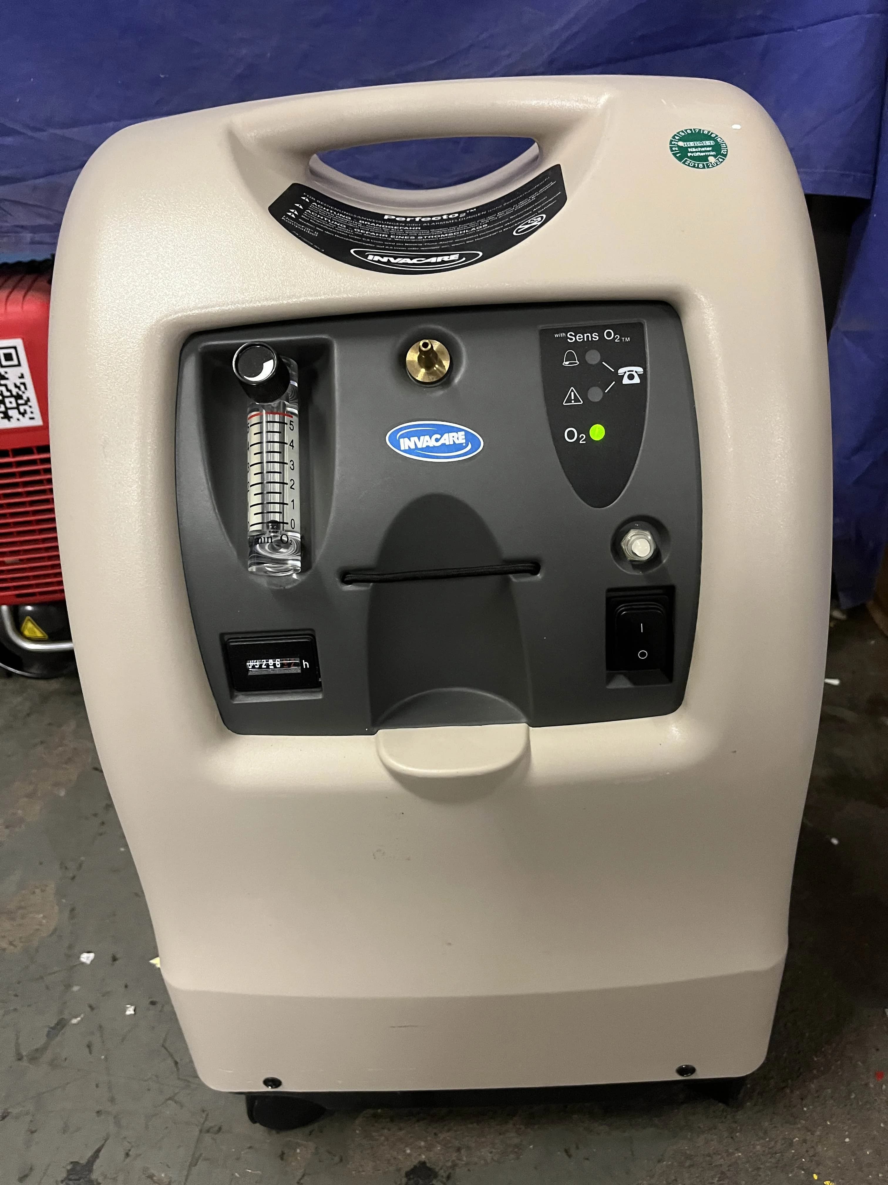 INVACARE Perfecto 2 V Oxygen Concentrator