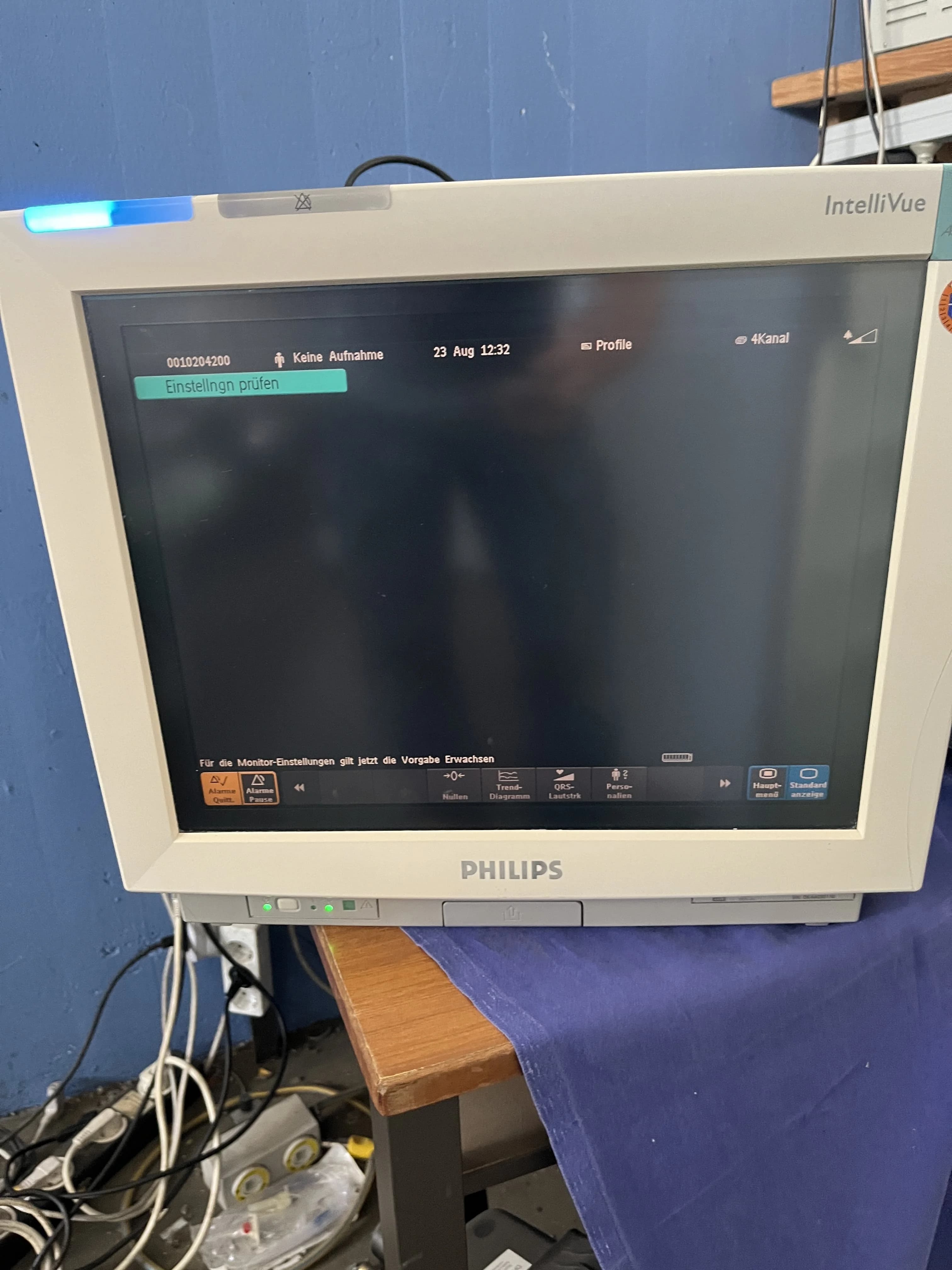 PHILIPS IntelliVue MP70 Patient monitor