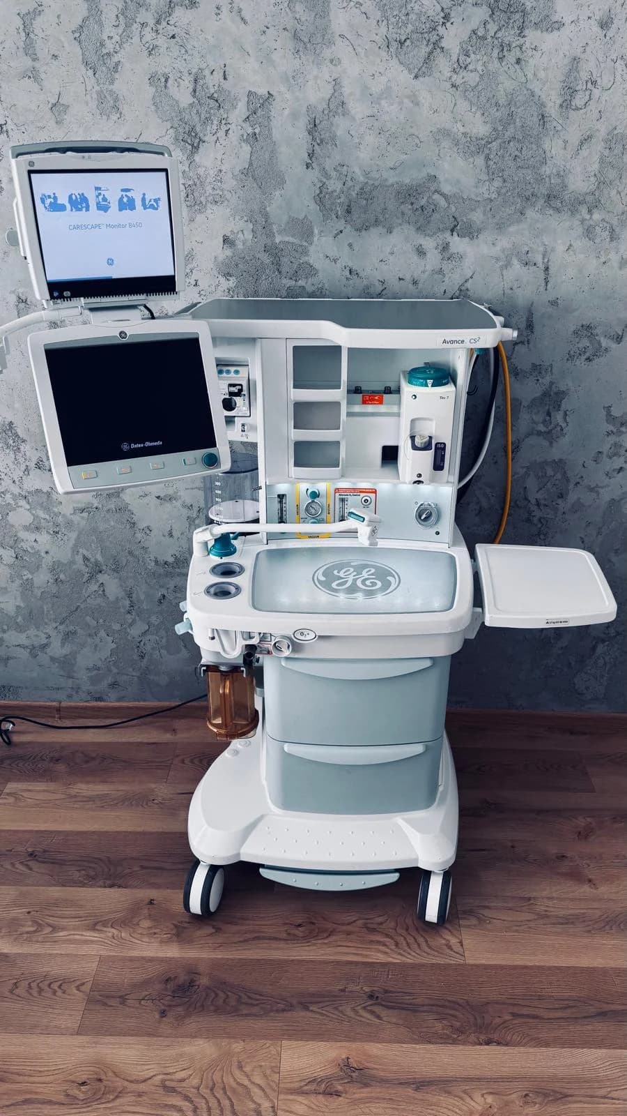 GE Avance CS2 Anesthesia Machine