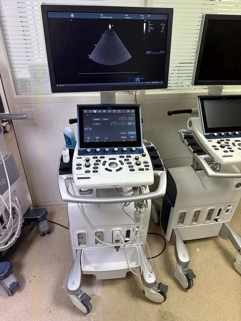 GE Vivid S70N Ultrasound Machine