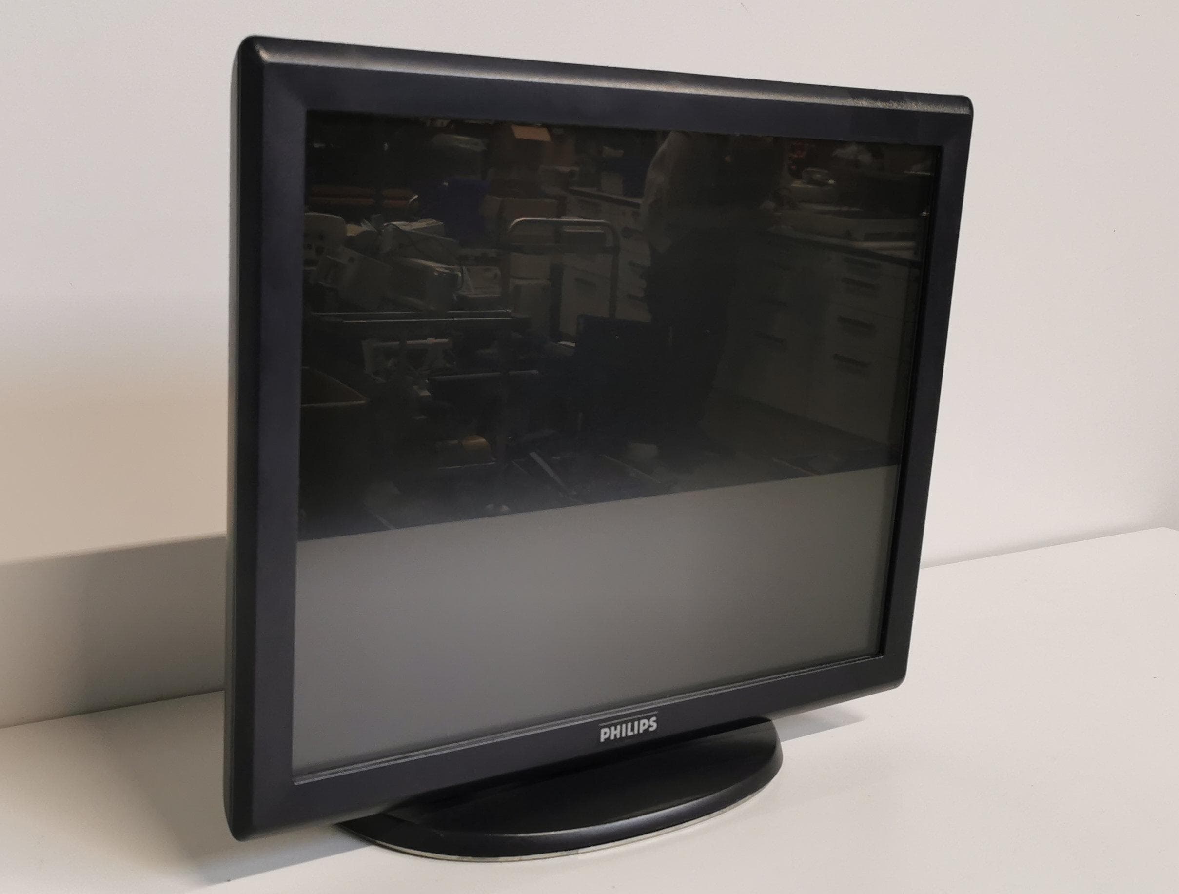 ELO 1928L Touchscreen LCD Display