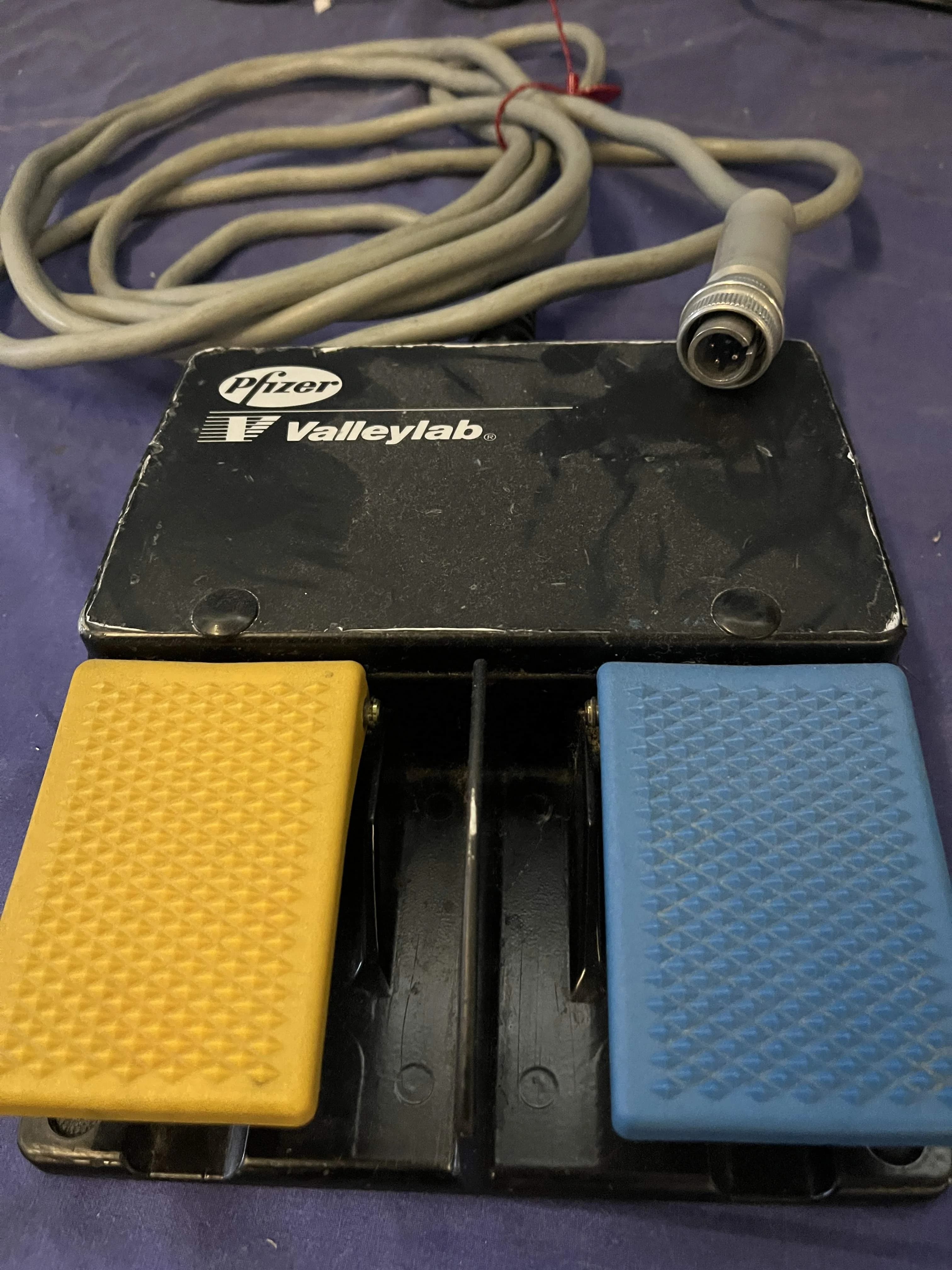 VALLEYLAB E6008 Footswitches