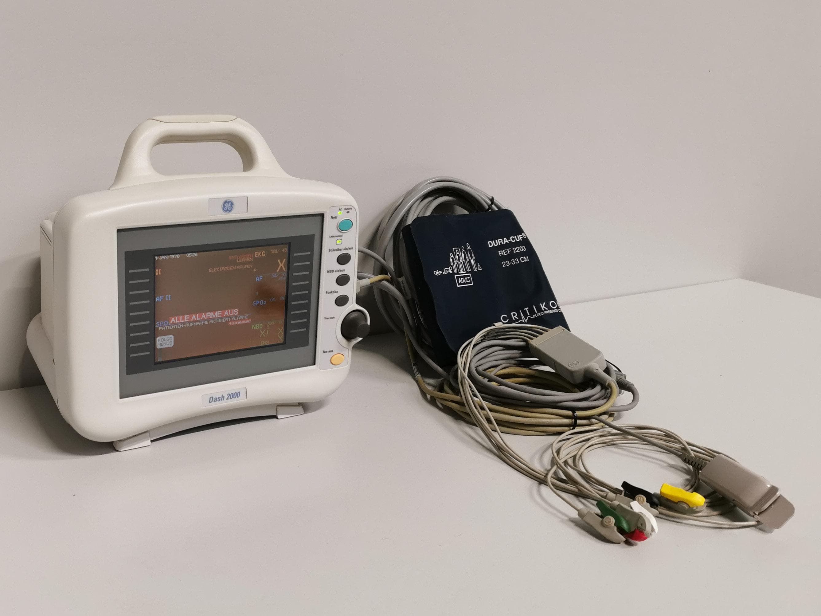 GE Dash 2000 Patient monitor