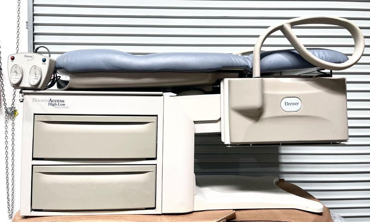 BREWER Access 6501 Examination chair