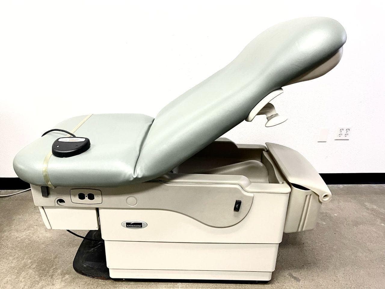 MIDMARK 622 Examination chair