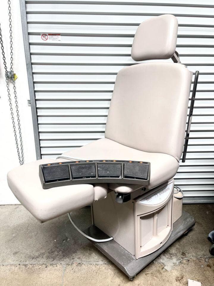 MIDMARK RITTER 75 Evolution (319-005) Examination chair