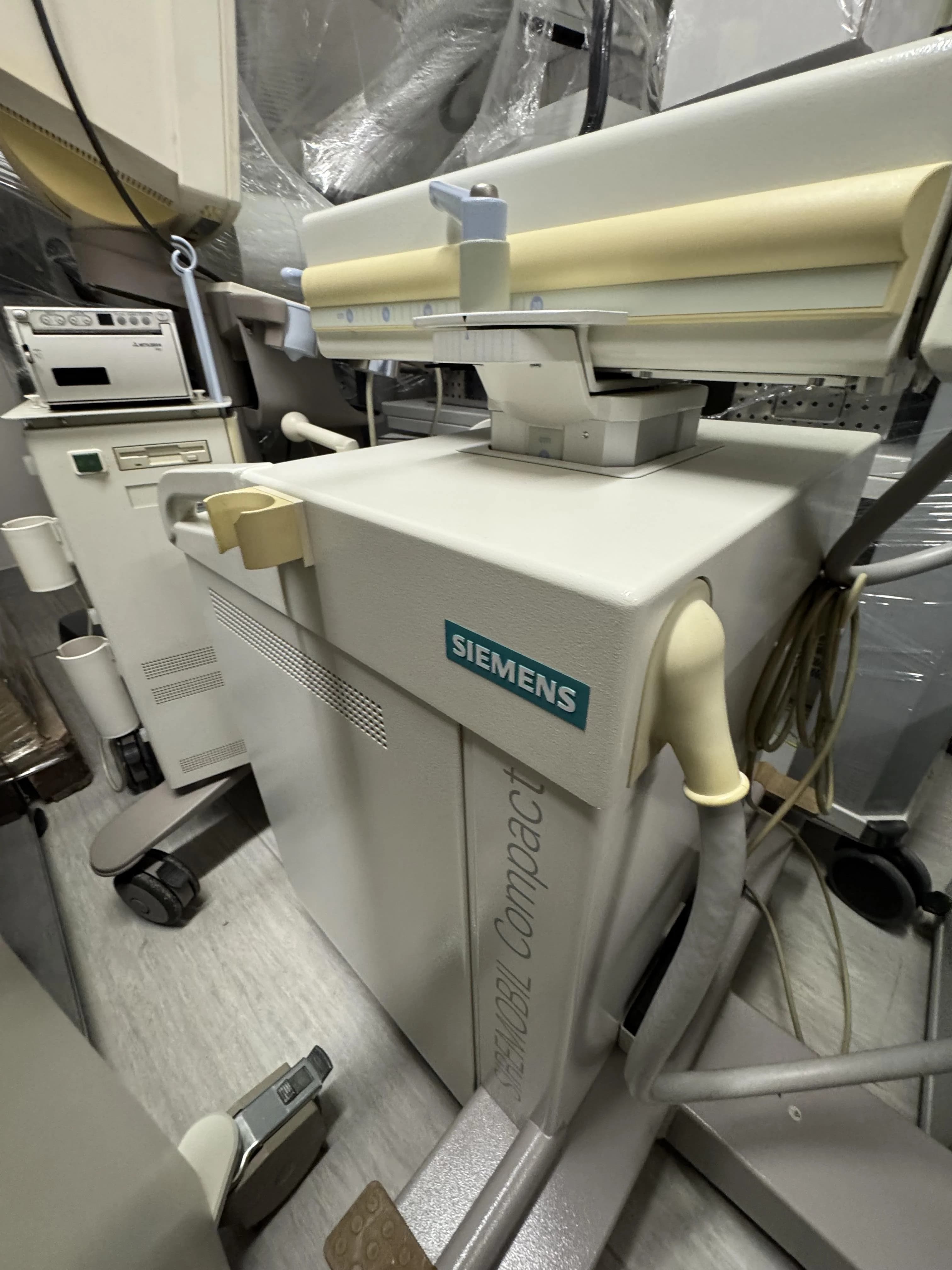 SIEMENS Siremobil Compact C-arm