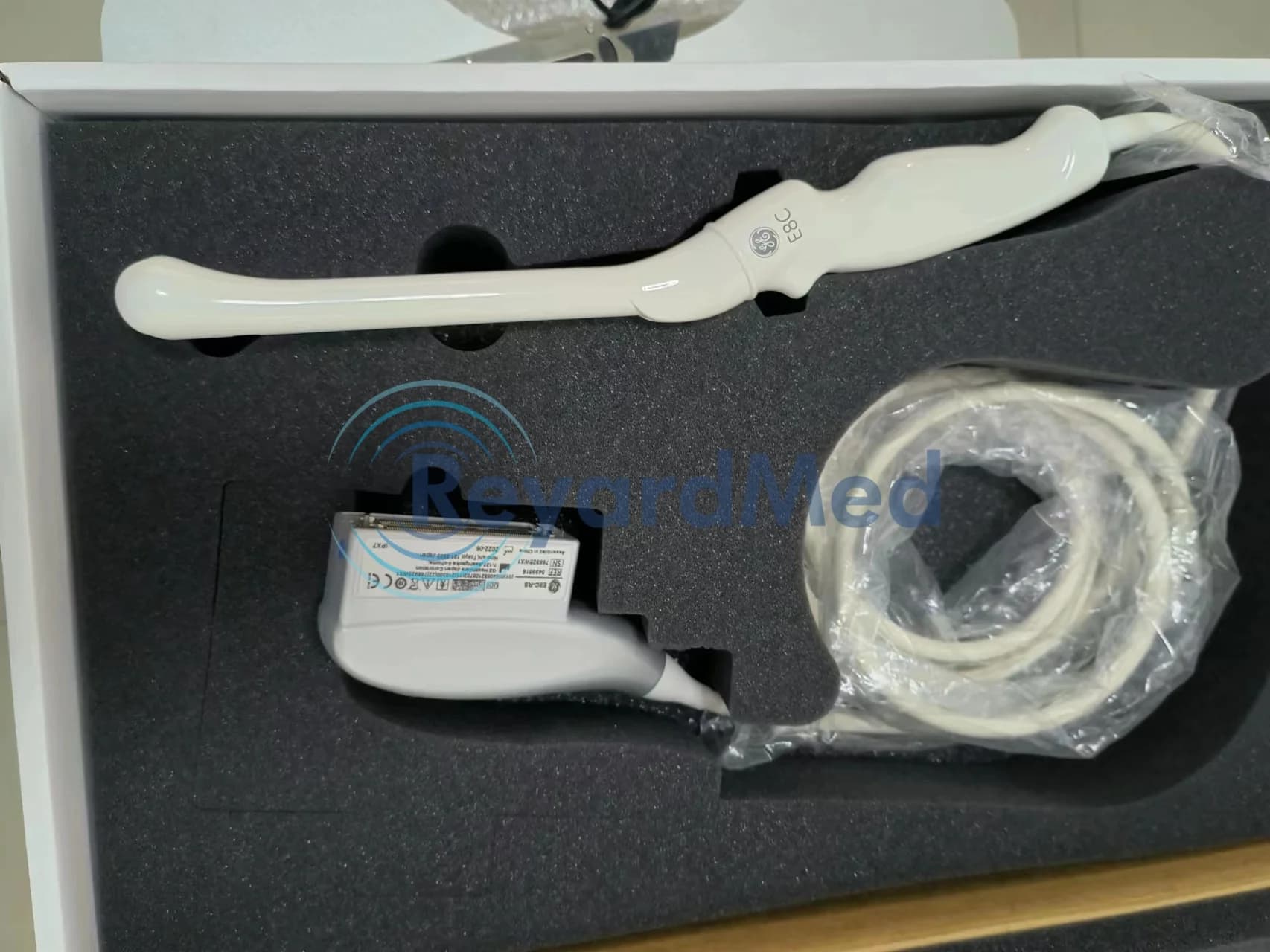 GE E8C-RS Endocavity probe