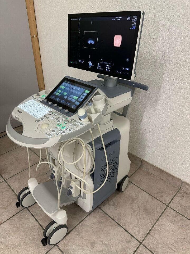 GE Voluson E10 Ultrasound Machine