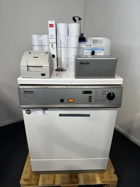 MIELE G 7882 Medical washer-disinfector