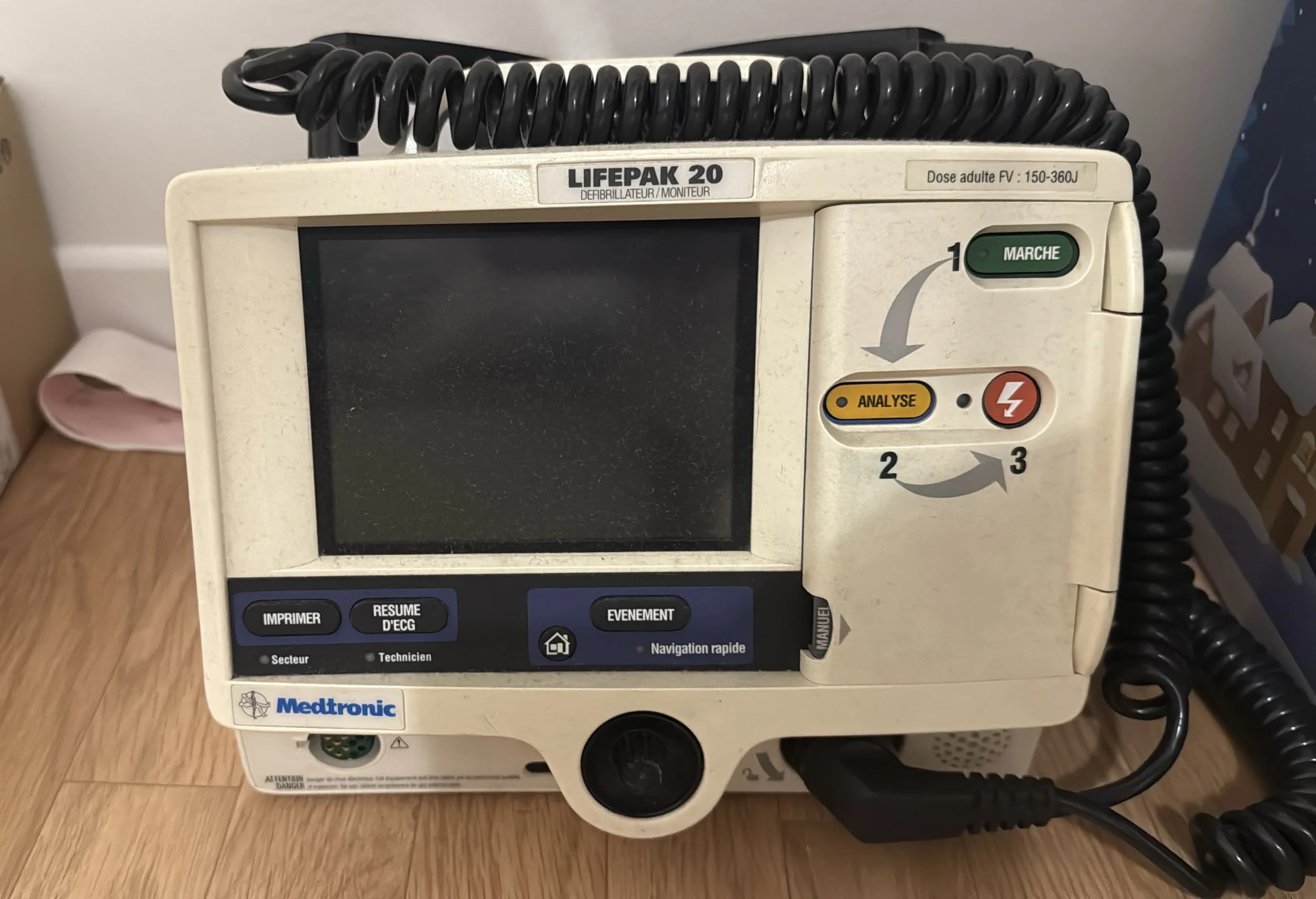 MEDTRONIC Lifepak 20 Defibrillator