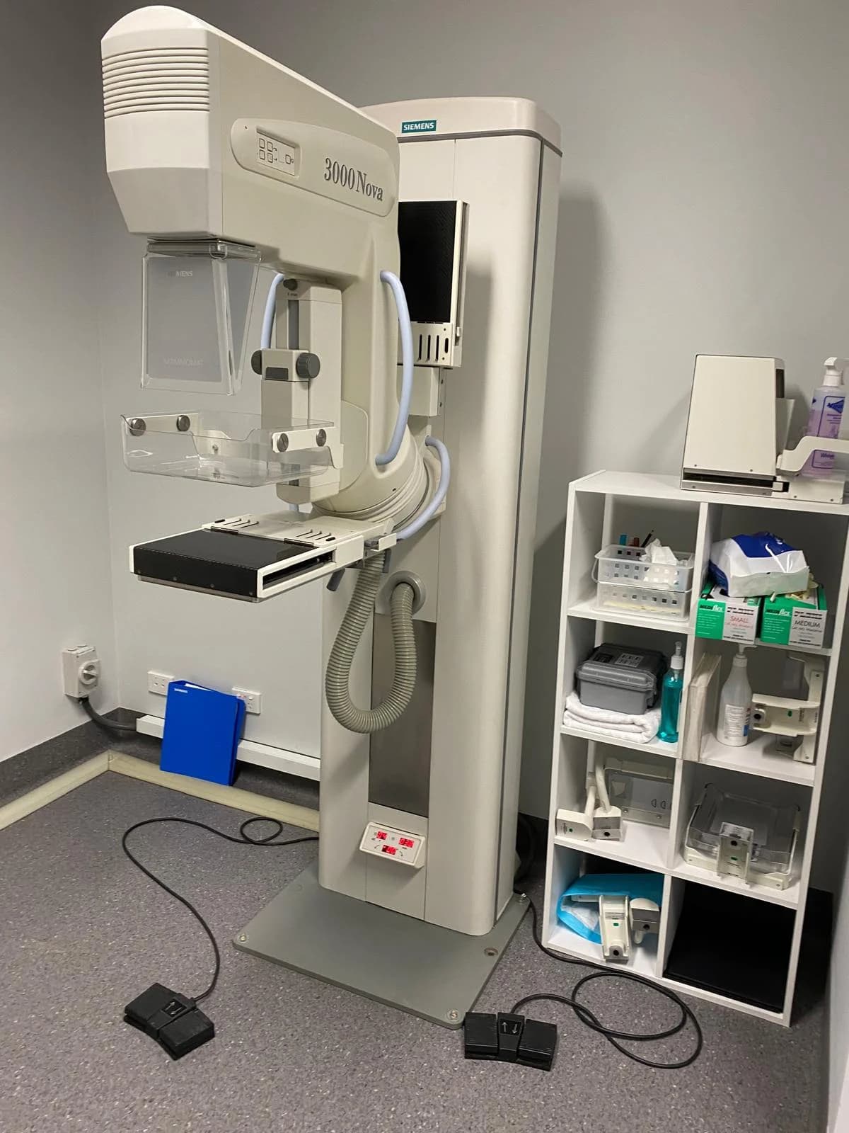 SIEMENS MAMMOMAT 3000 Nova Mammography Machine