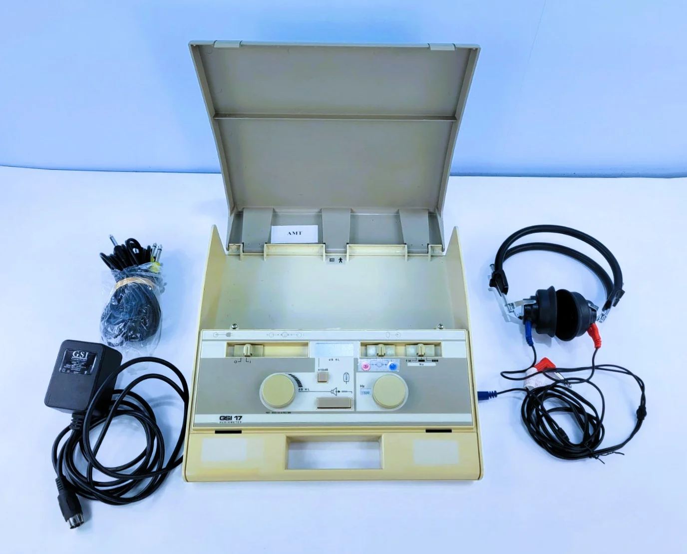 GRASON-STADLER (GSI) 17 Audiometer