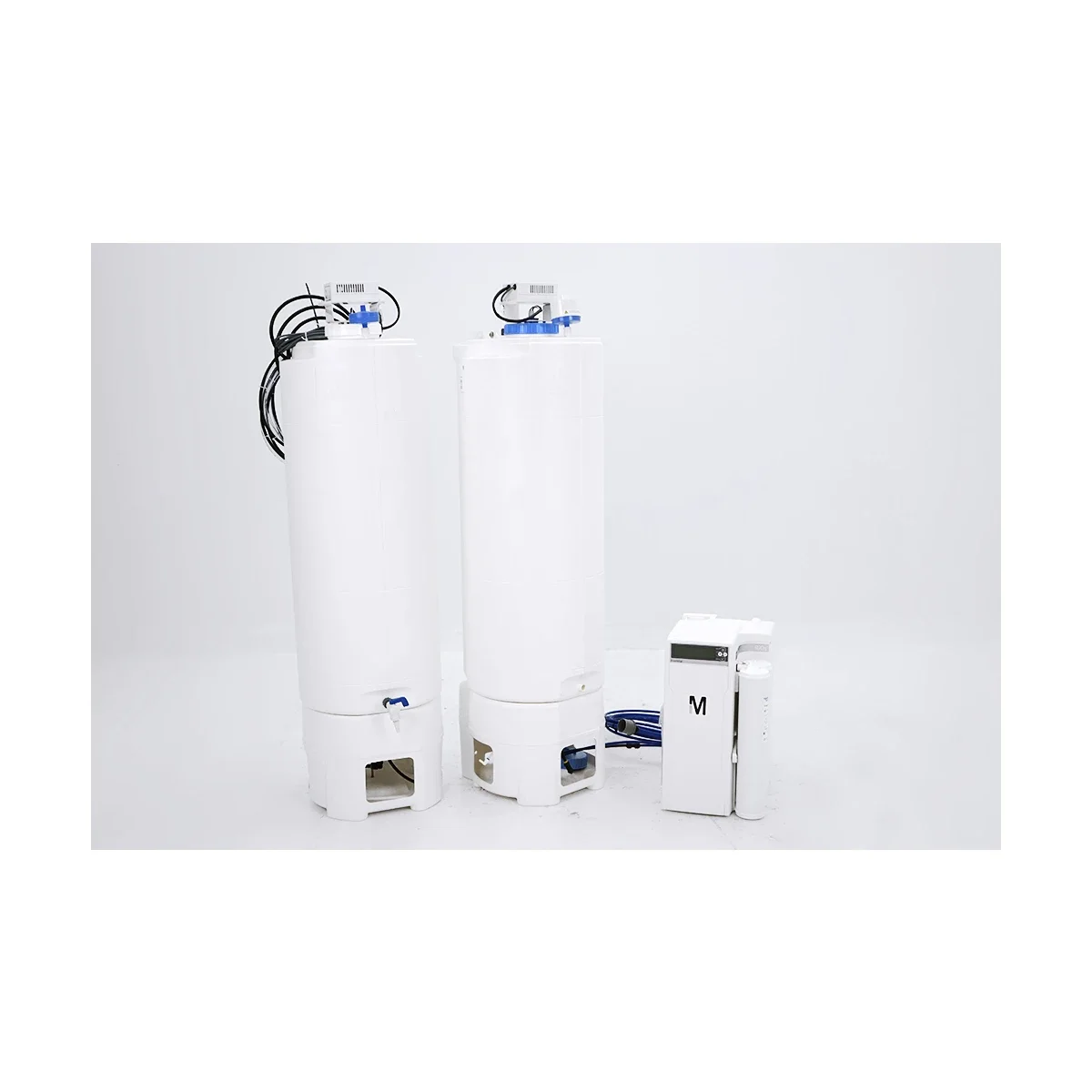 MILLIPORE RiOs Essential 8 Water treatment system