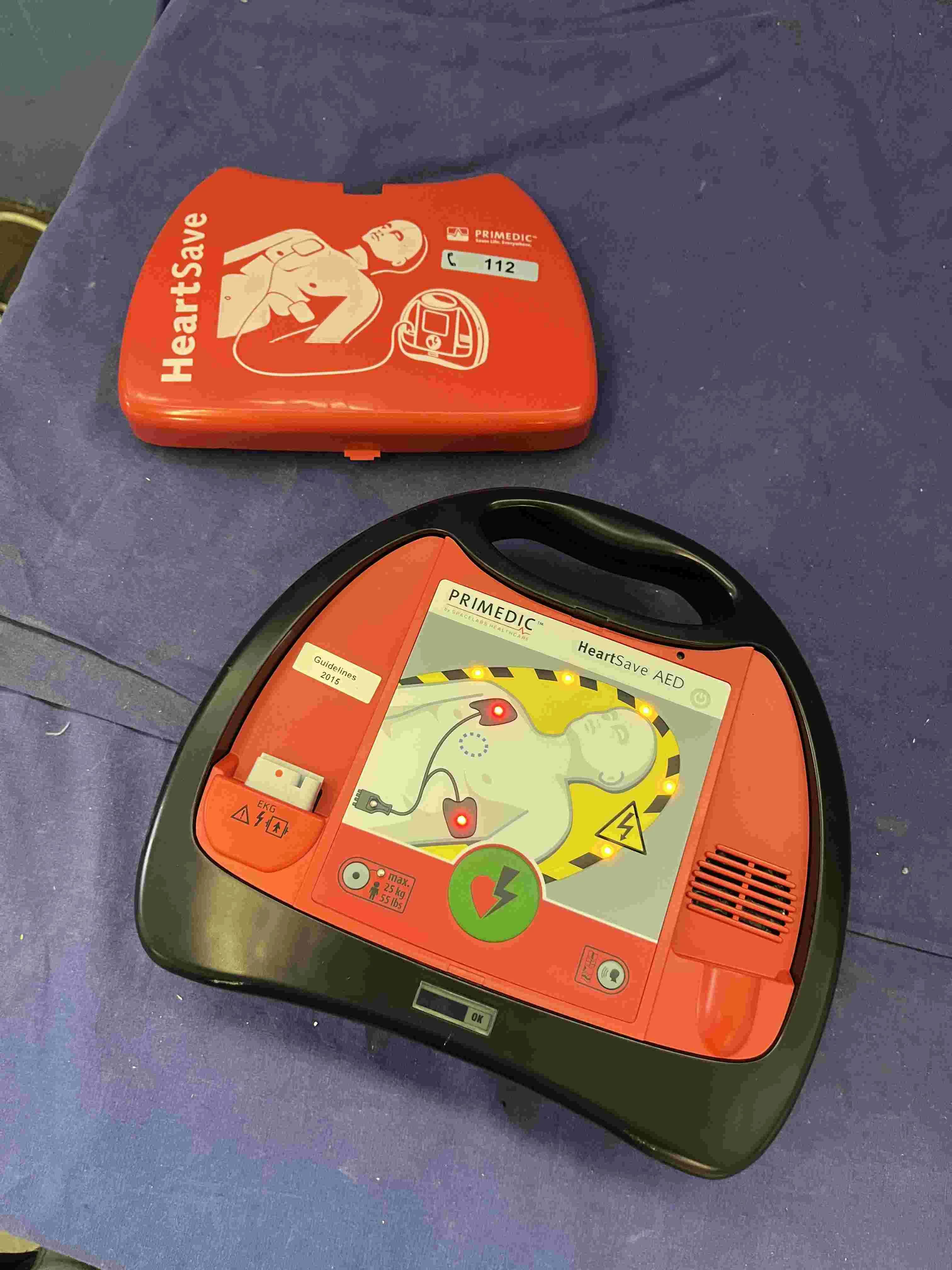 PRIMEDIC HeartSave AED Defibrillator