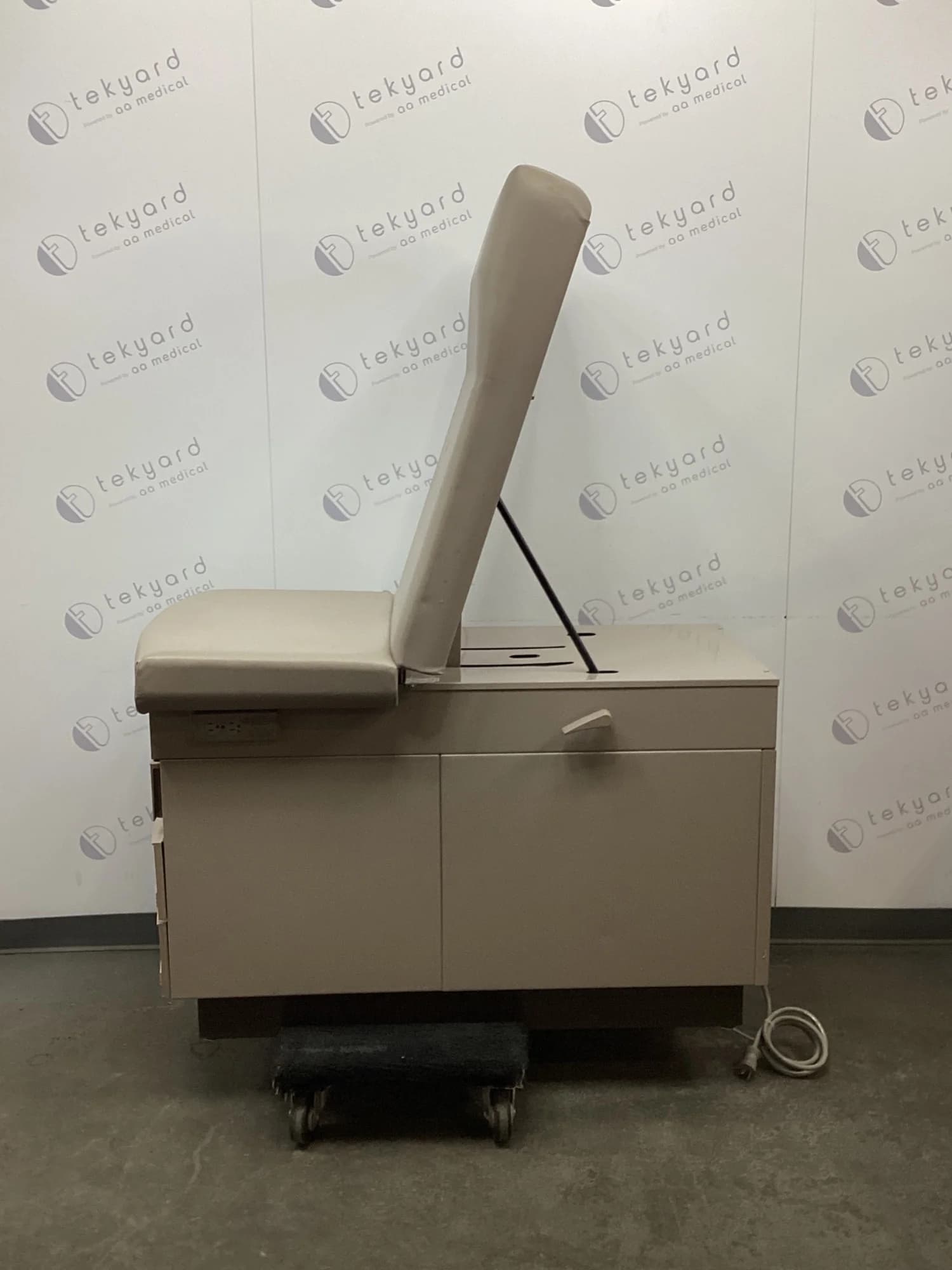 MIDMARK RITTER 300 Examination table