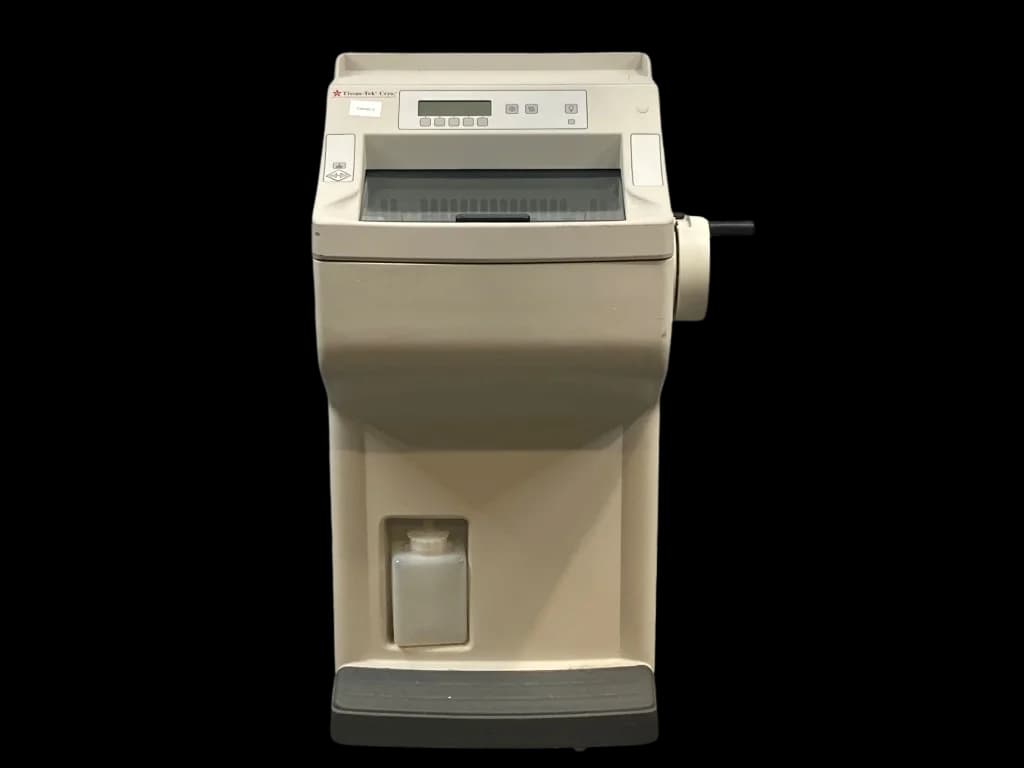 SAKURA Tissue-Tek Cryo 3 Microtome