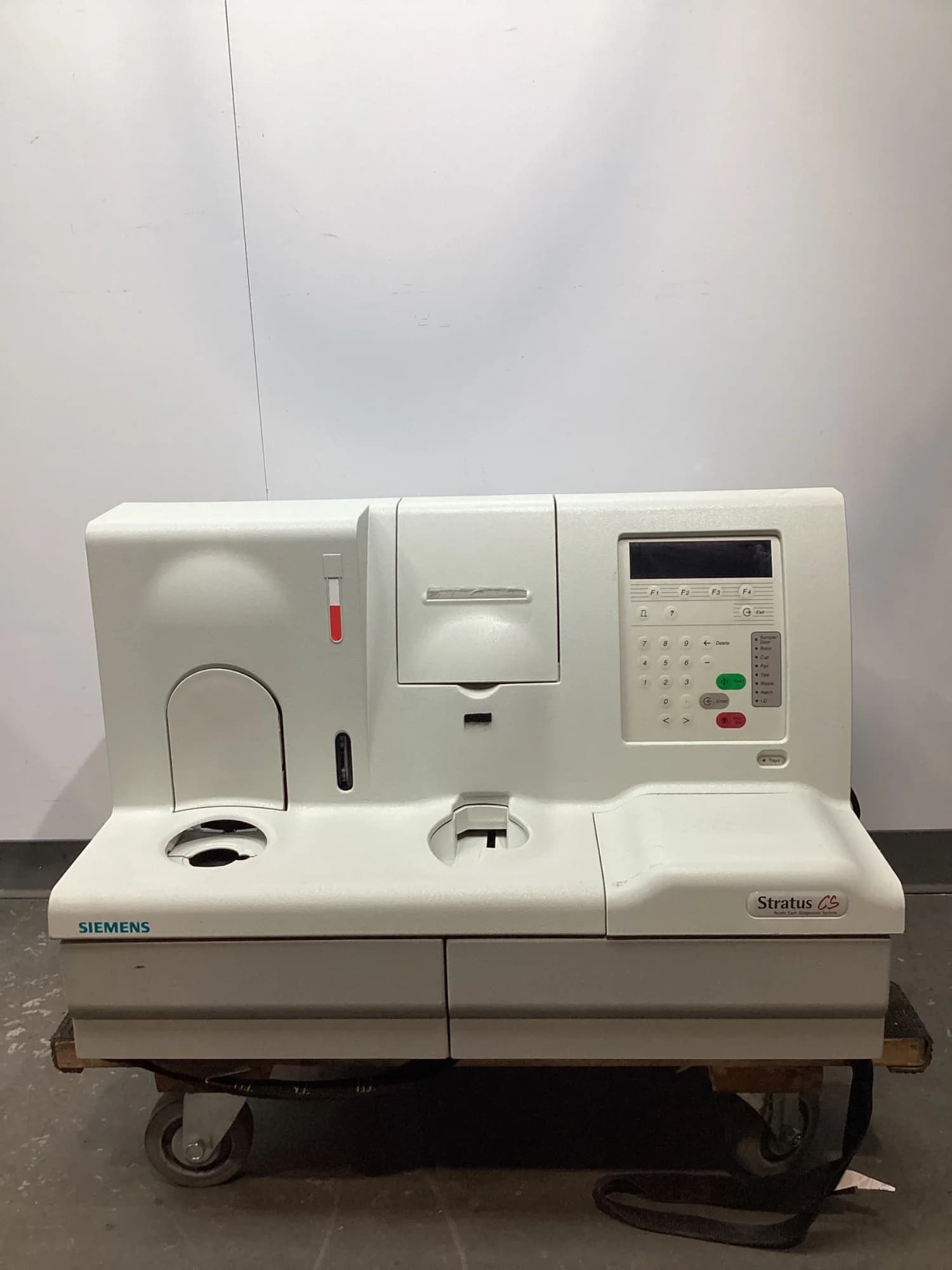 SIEMENS STRATUS CS Coagulation Analyzer