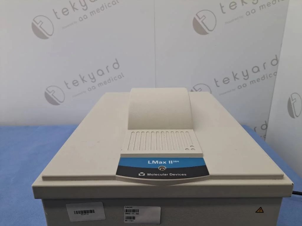 MOLECULAR DEVICES LMax II 384 Microplate Reader