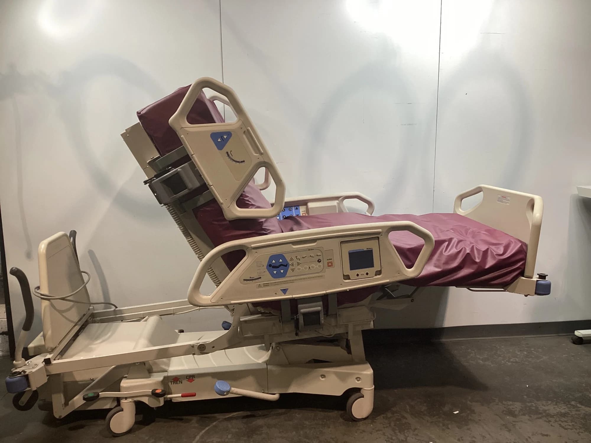 HILL-ROM TotalCare P1900 Hospital Bed