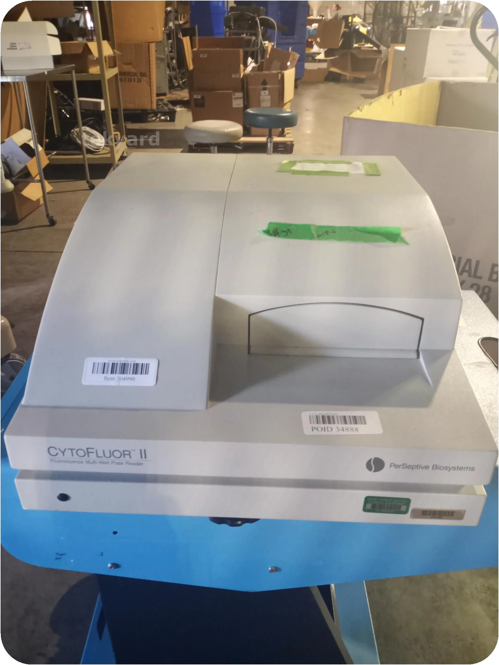 PERSEPTIVE BIOSYSTEMS CytoFluor II Microplate Reader