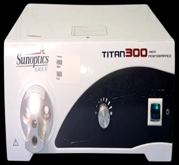SUNOPTICS SURGICAL S300T Endoscope light source