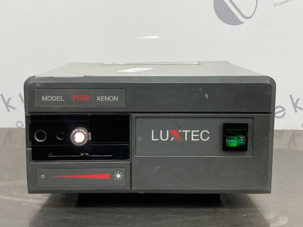 LUXTEC Series 9000 Model 9100 Endoscope light source