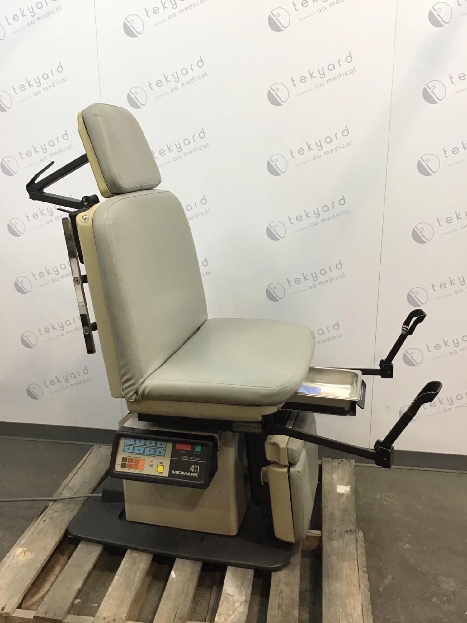 MIDMARK 411 Examination table