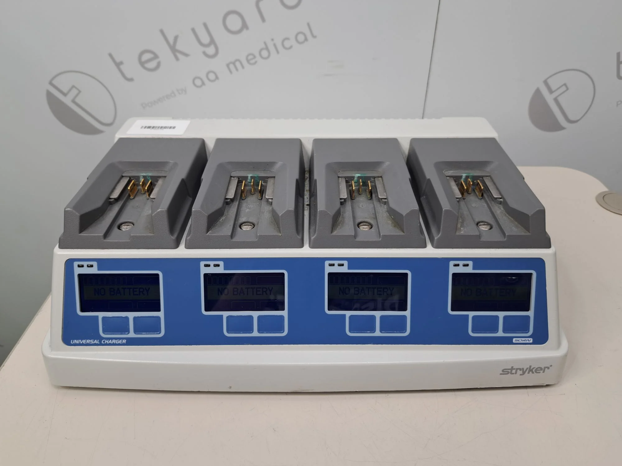 STRYKER 7110-120-000 Battery charger