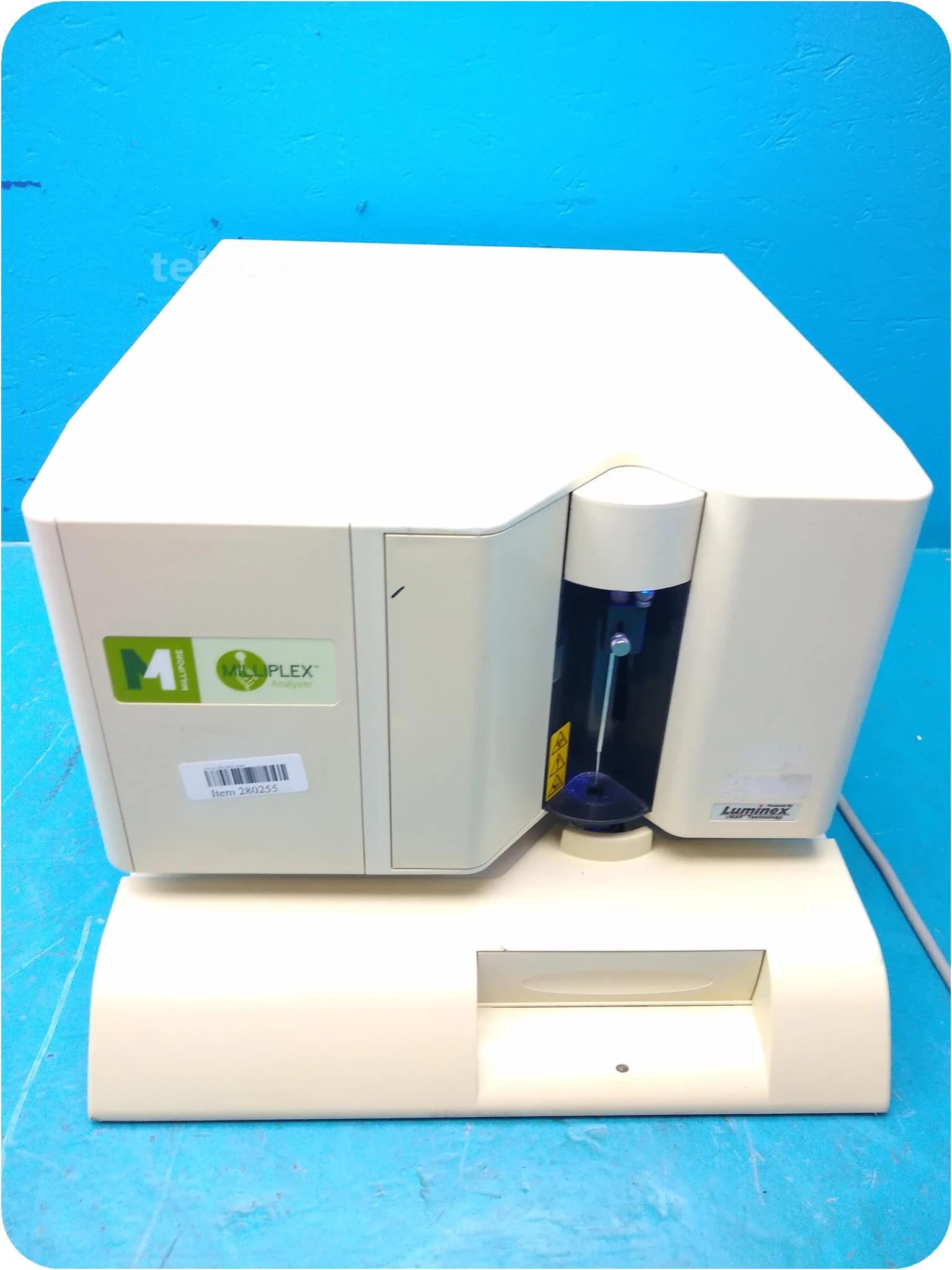 LUMINEX CORPORATION Luminex 100/200 Immunoassay analyzer