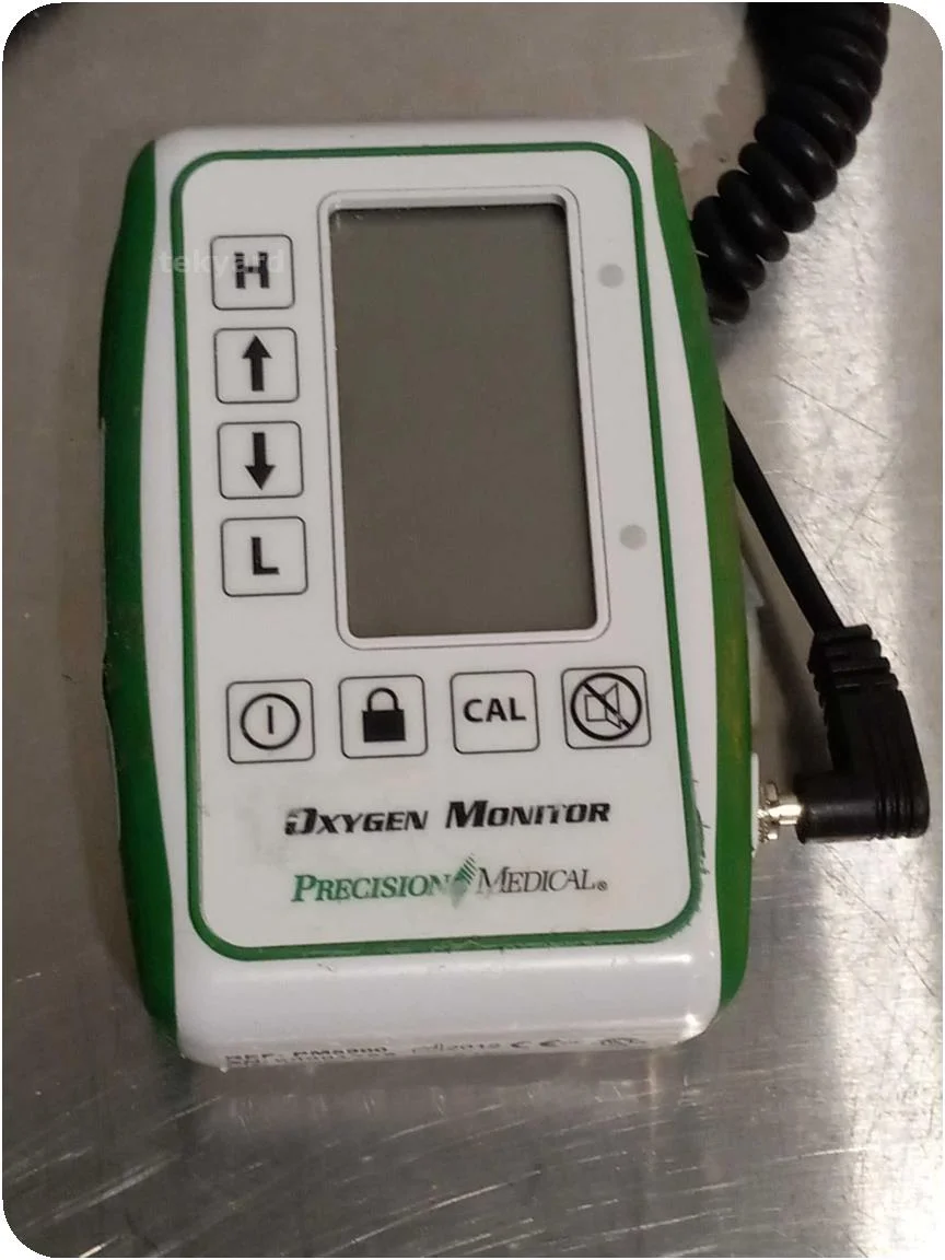 PRECISION PM5900 Oxygen Monitor