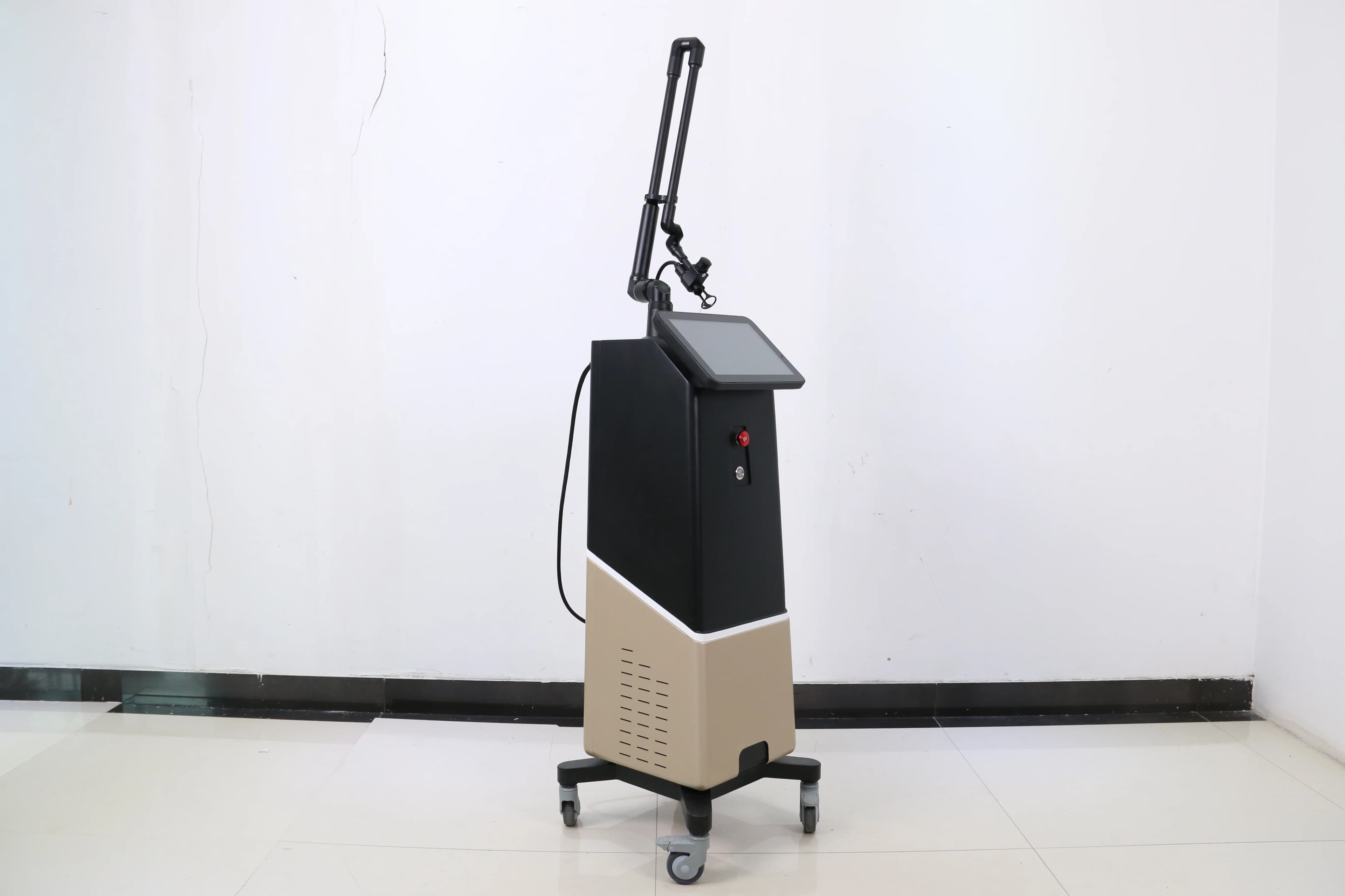 ALMA Hybrid CO2 Laser
