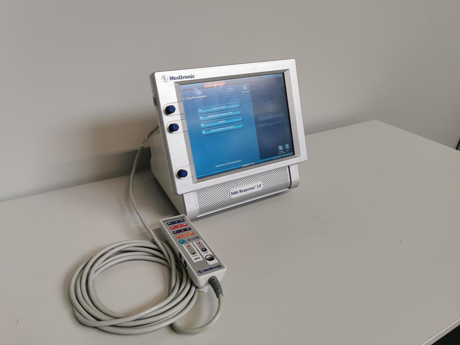 MEDTRONIC NIM-Response 3.0 Nerve monitoring system