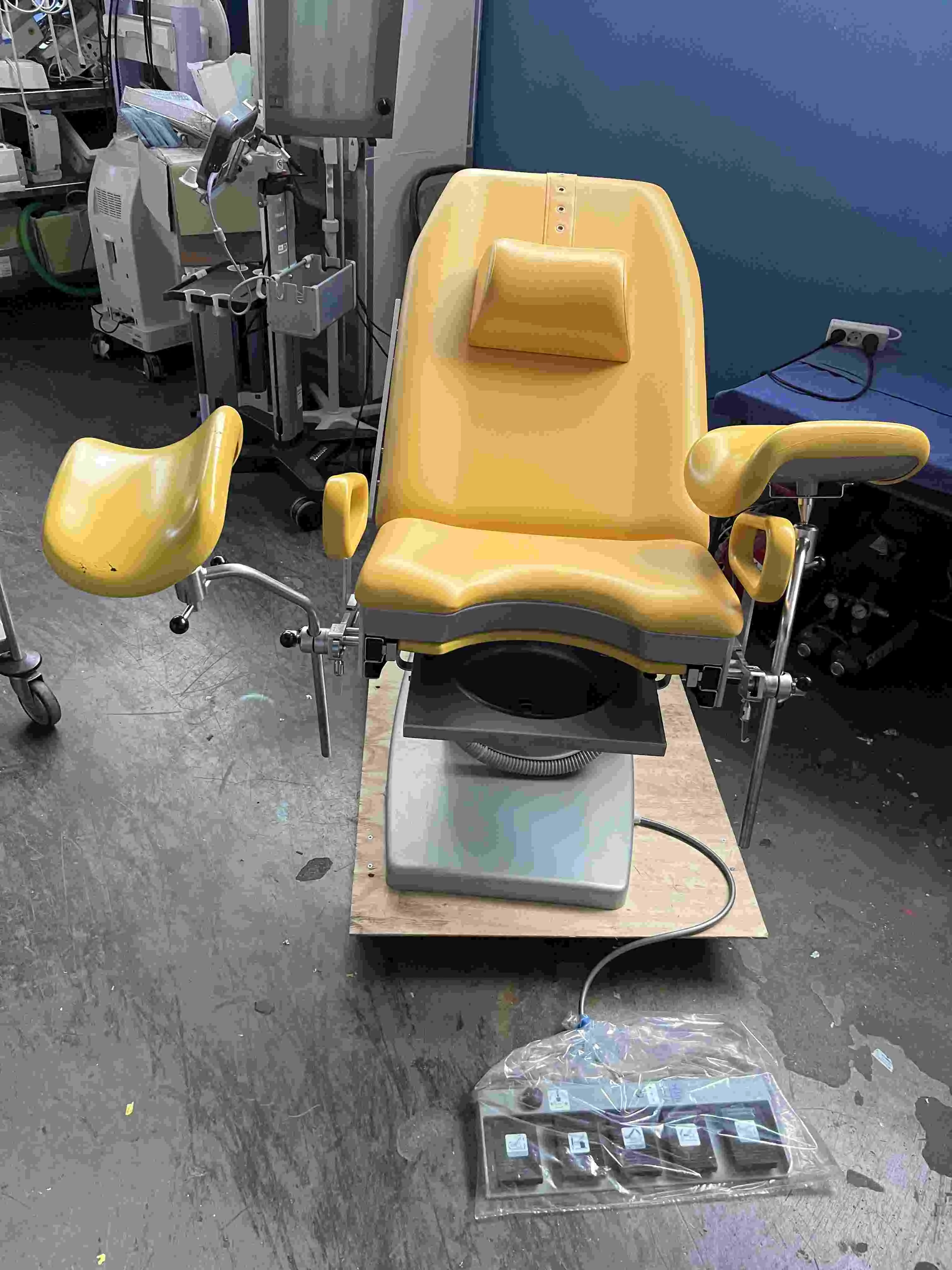 SCHMITZ Medi-Matic 115.525 Gynecological Chair