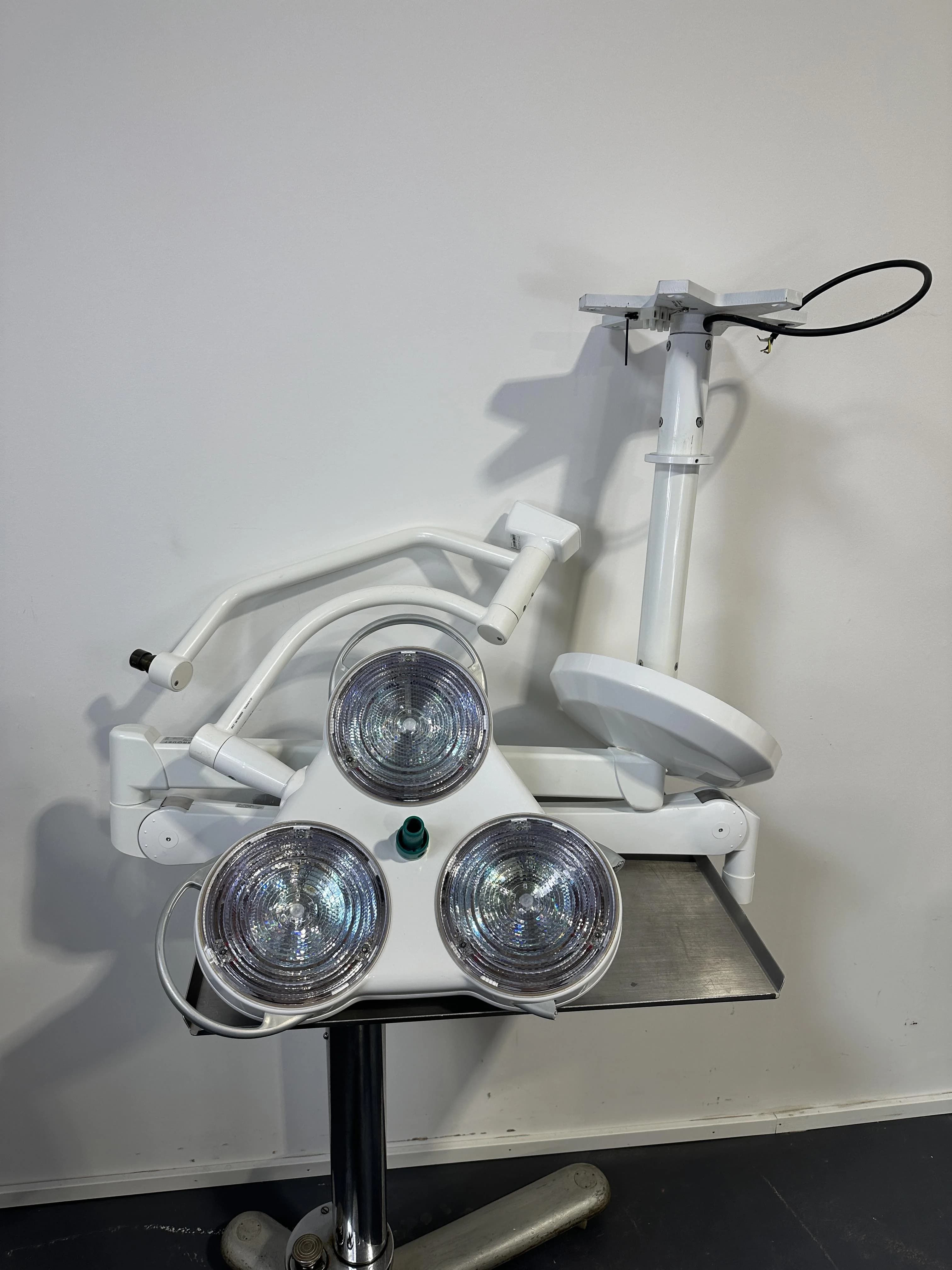 HANAULUX 3000 Surgical light