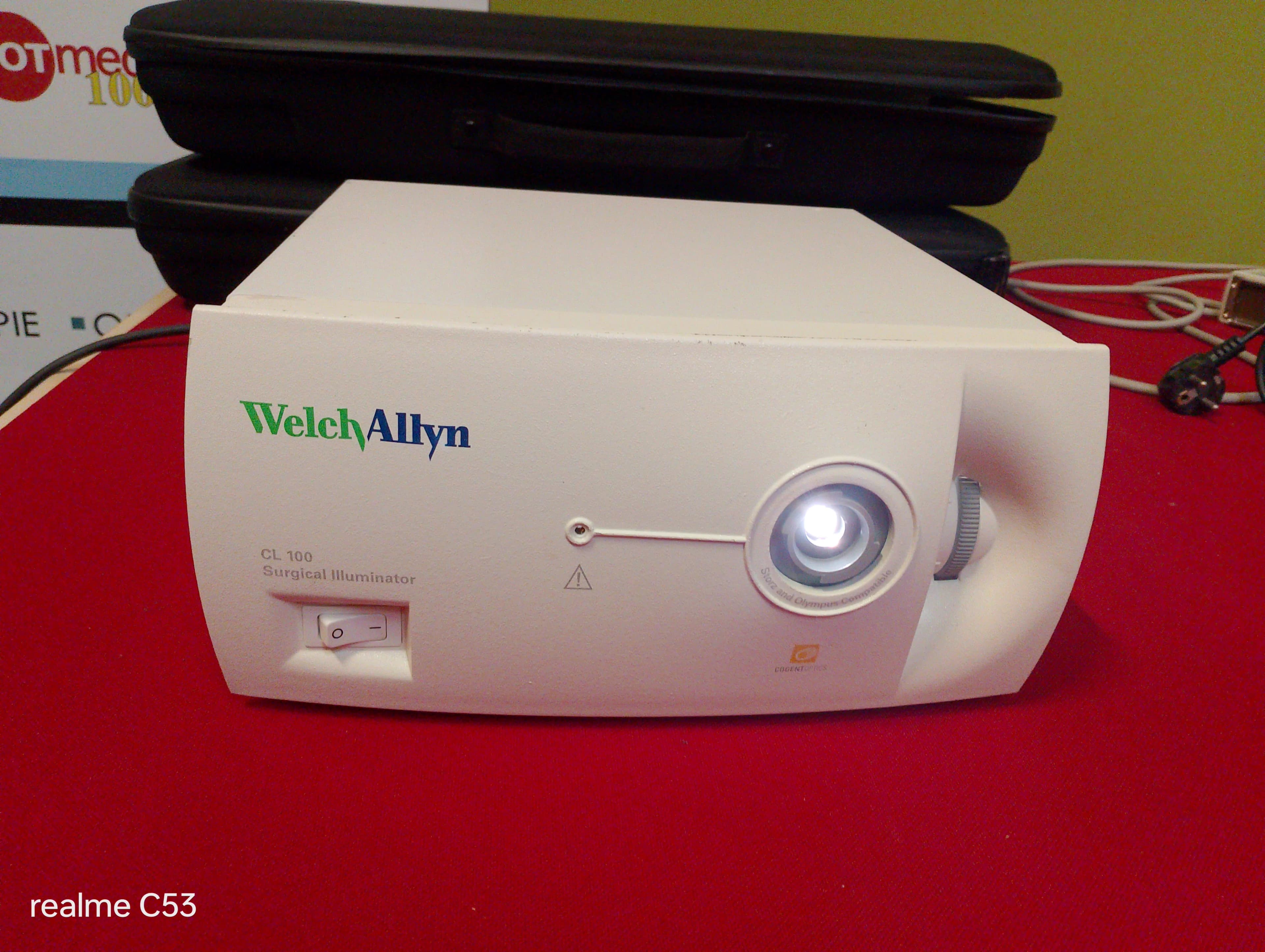 WELCH ALLYN CL100 Surgical light