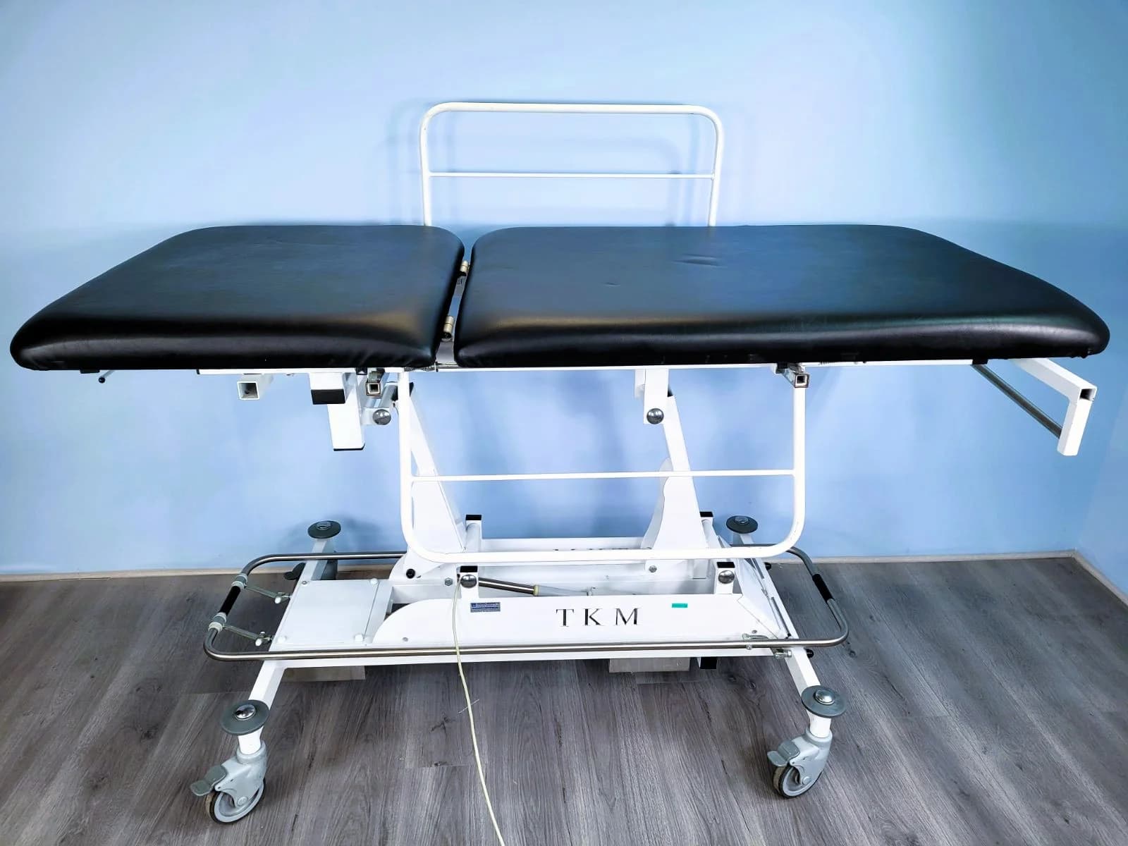 TKM 5100 Massage table