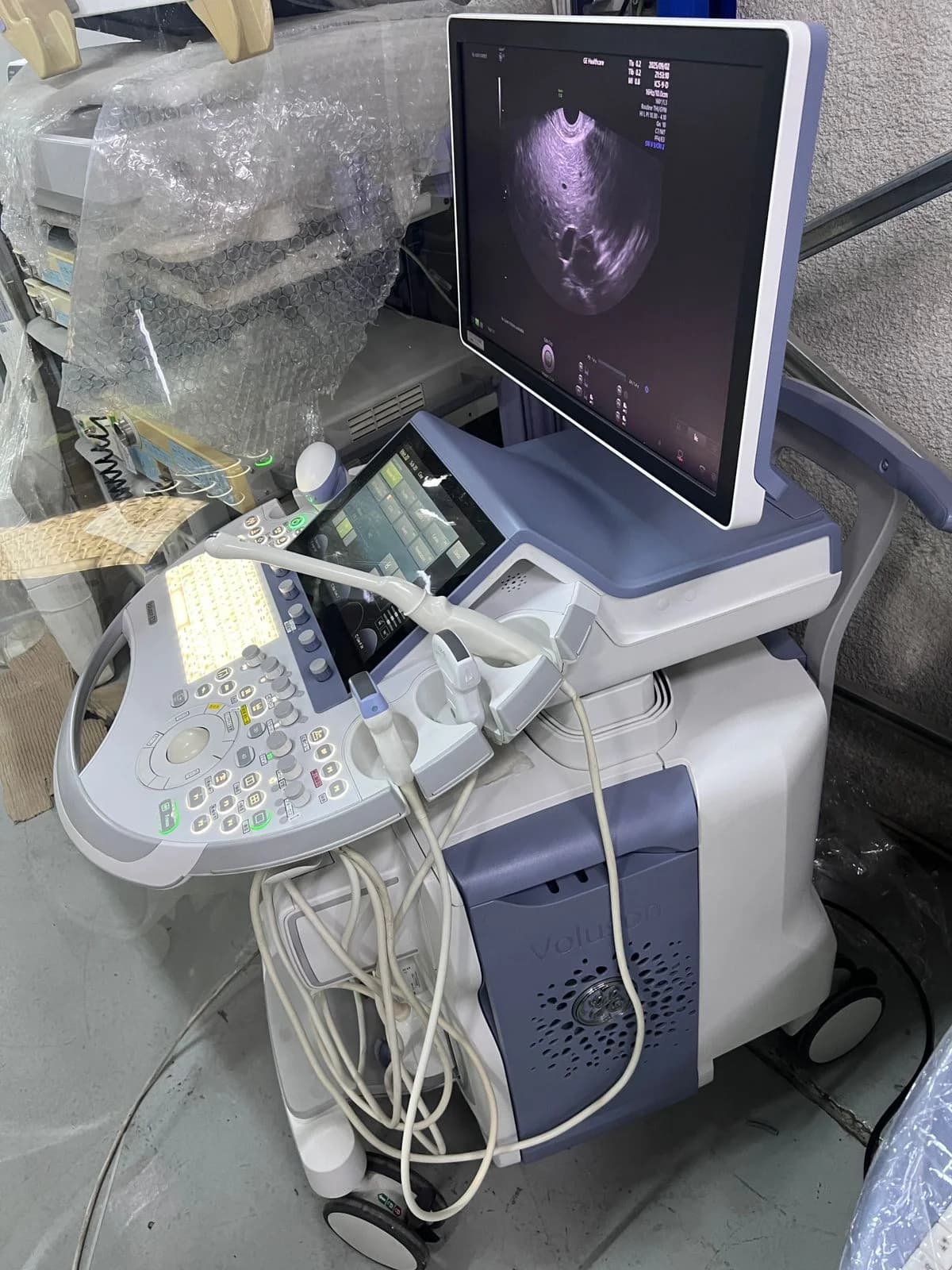 GE Voluson E10 Ultrasound Machine
