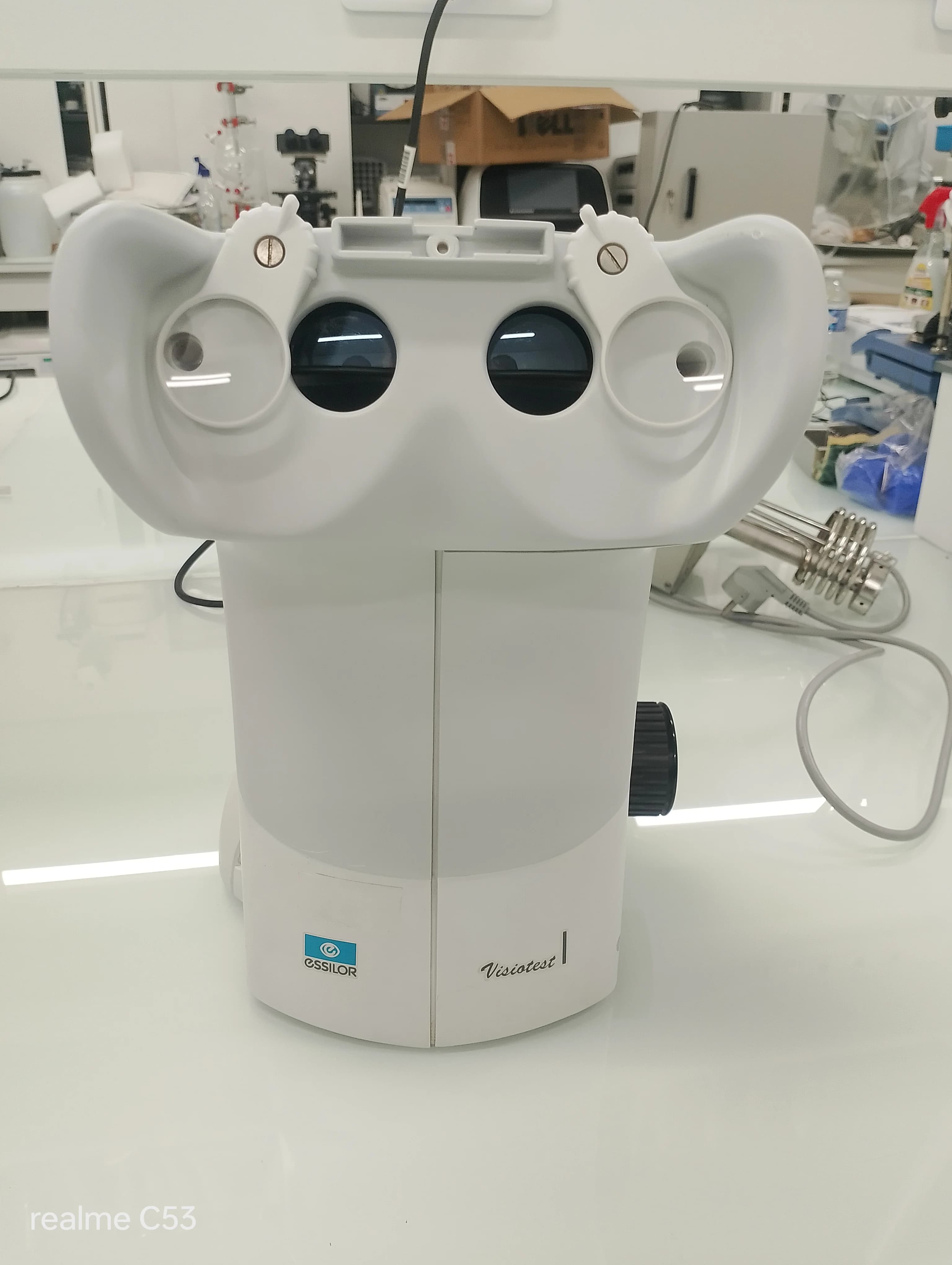 ESSILOR Visiotest C77001 Vision Screener