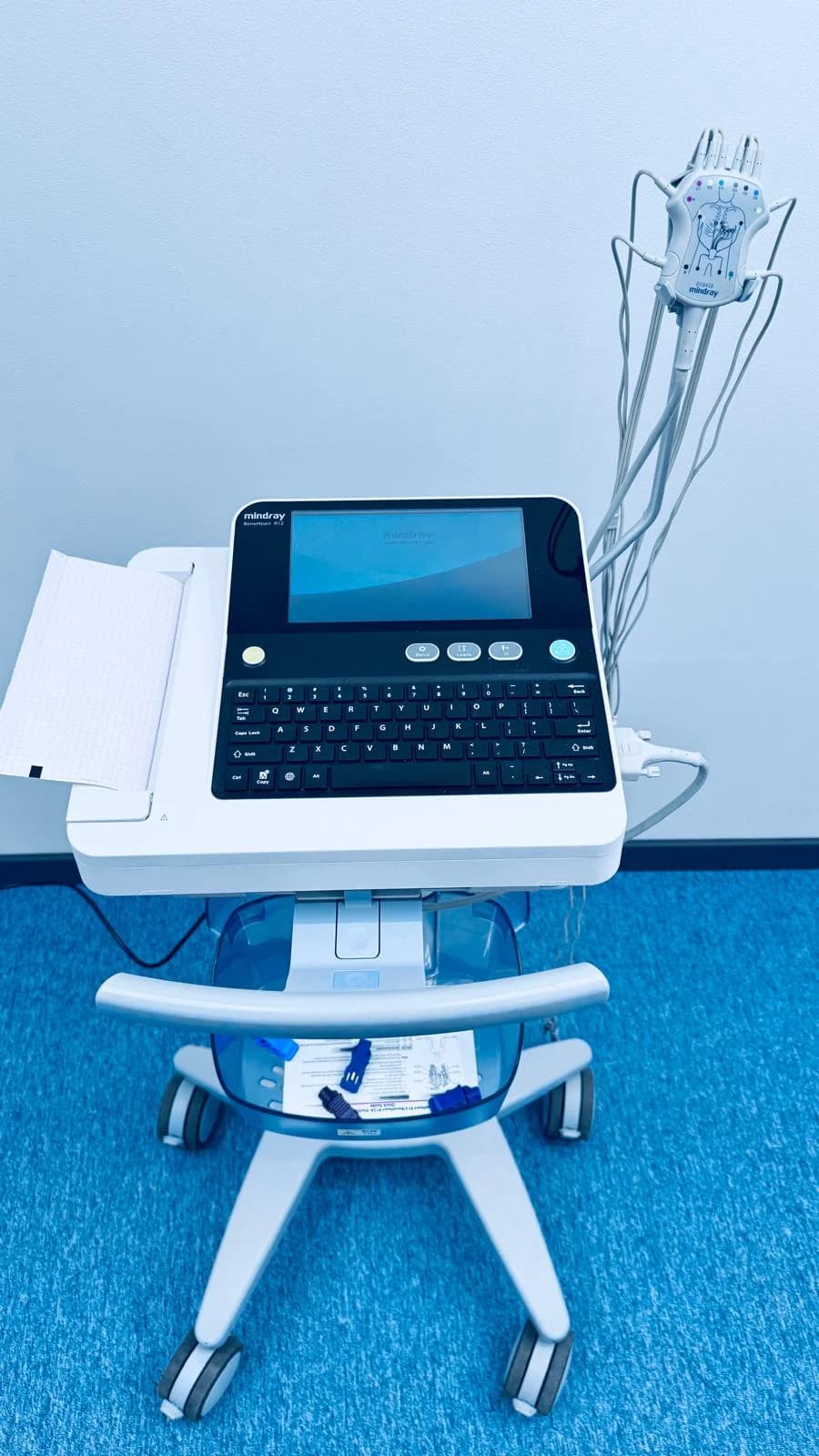 MINDRAY BeneHeart R12 EKG Machine