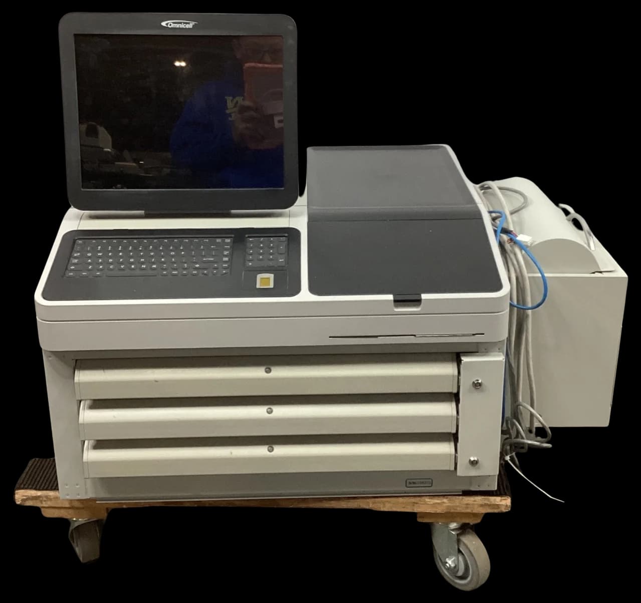 OMNICELL OmniRx-TT G4 MDA-FRM-006 Automated dispensing system